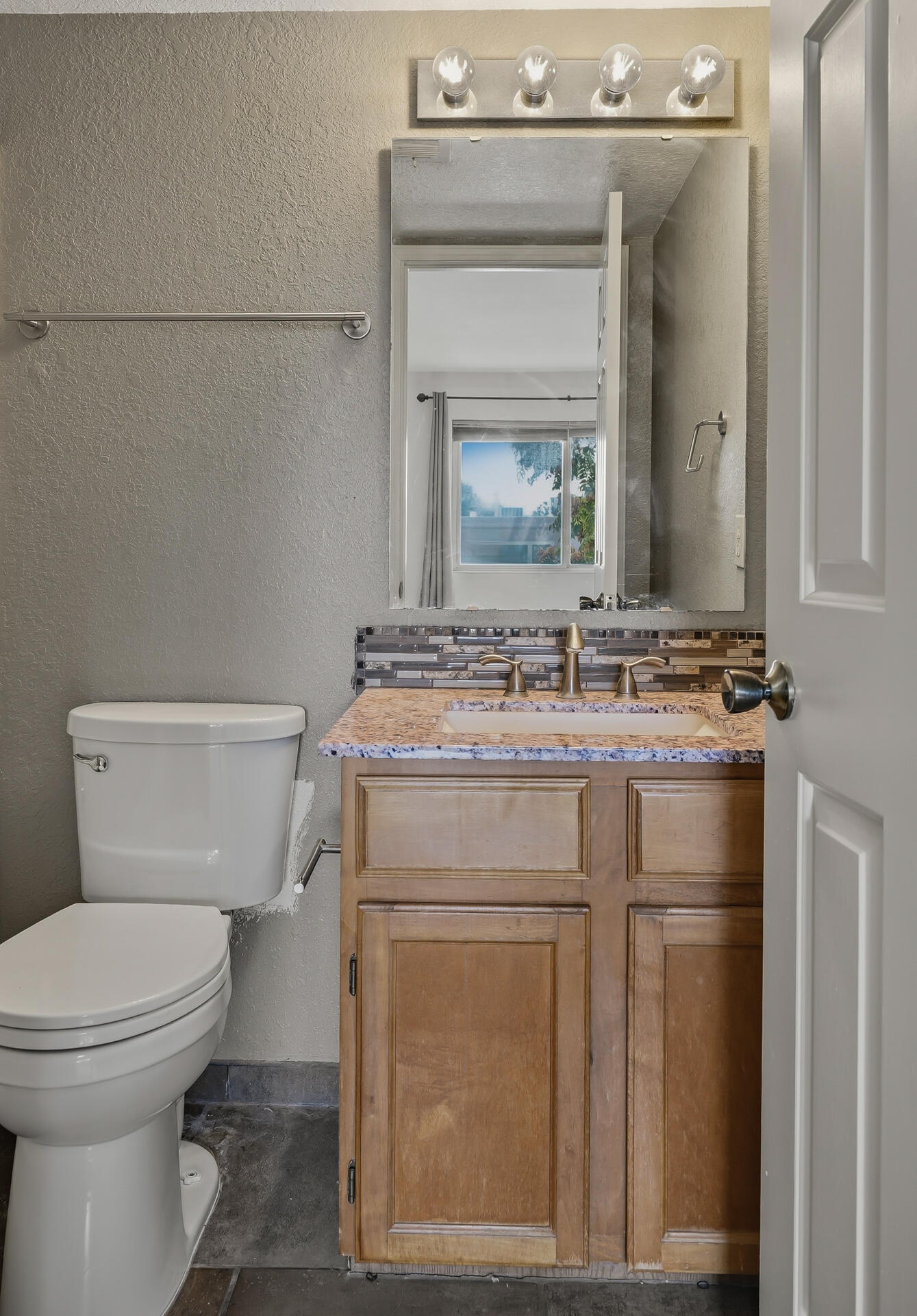 3301 Monroe Street NE UNIT J105