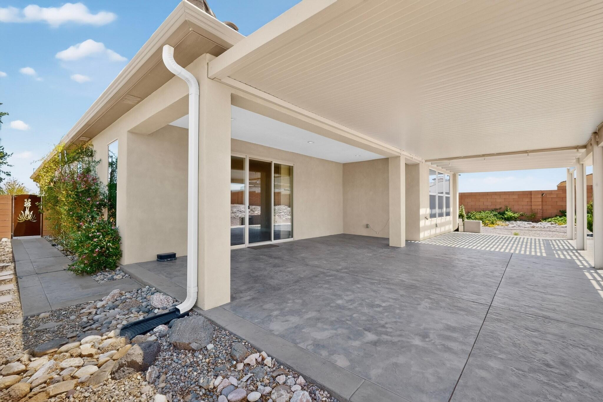 3307 Icarian Court NE