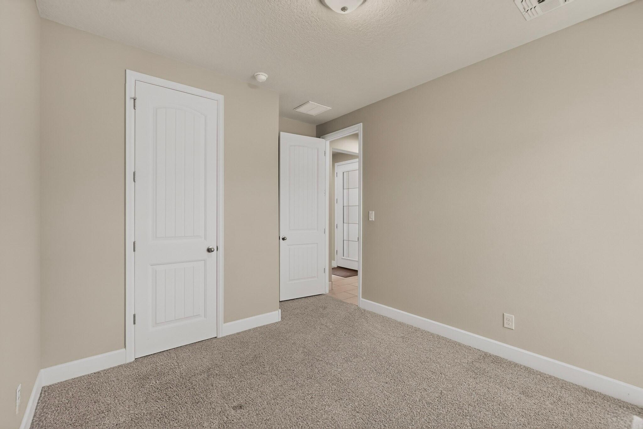 3307 Icarian Court NE