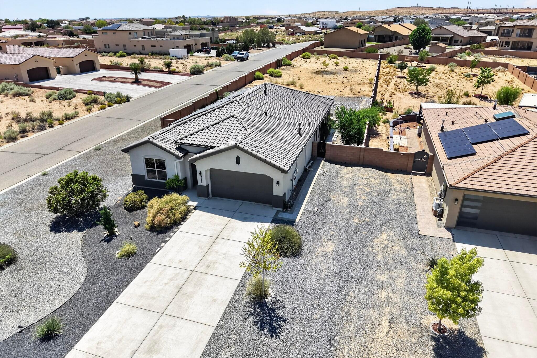 3307 Icarian Court NE