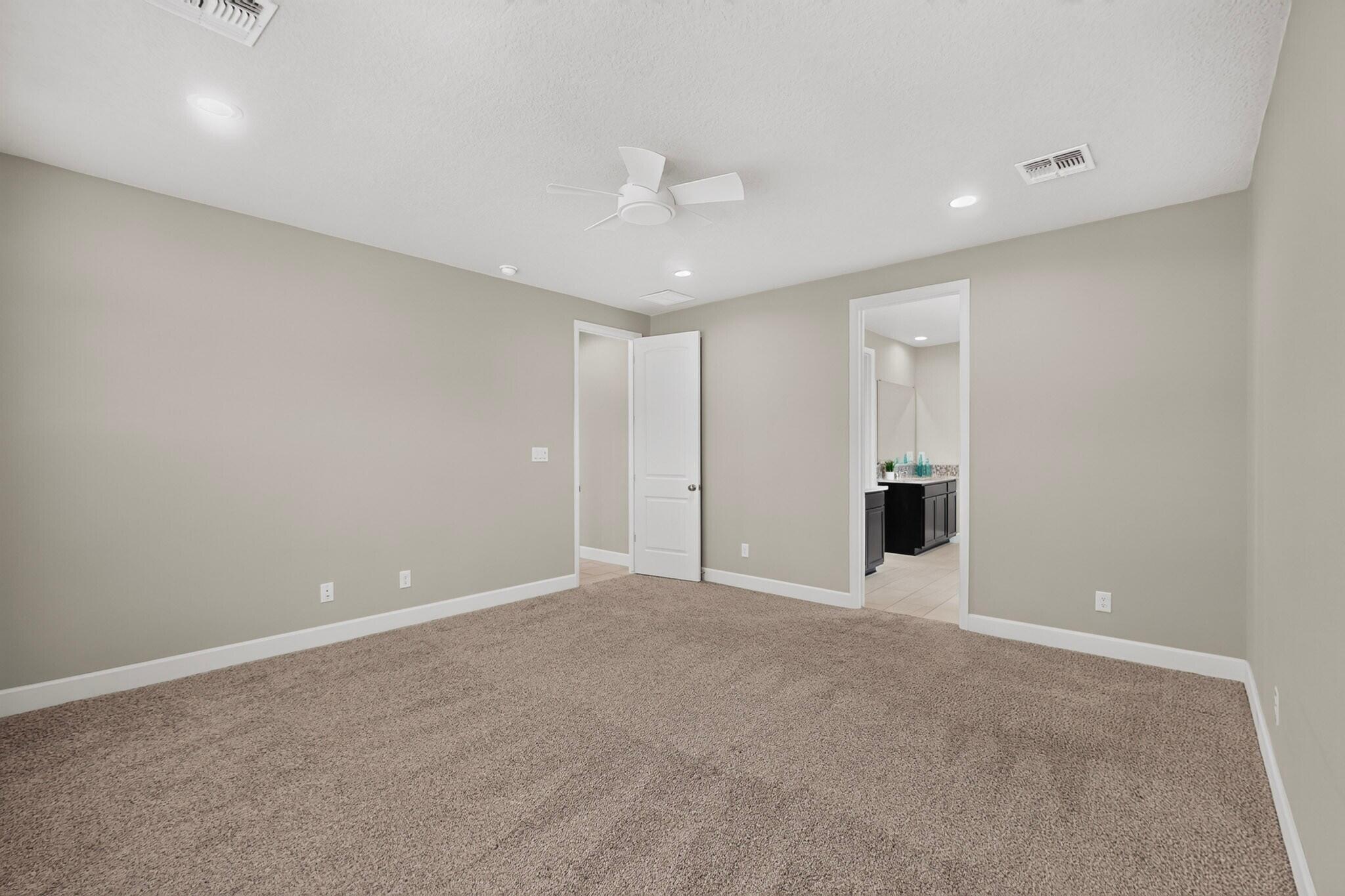 3307 Icarian Court NE