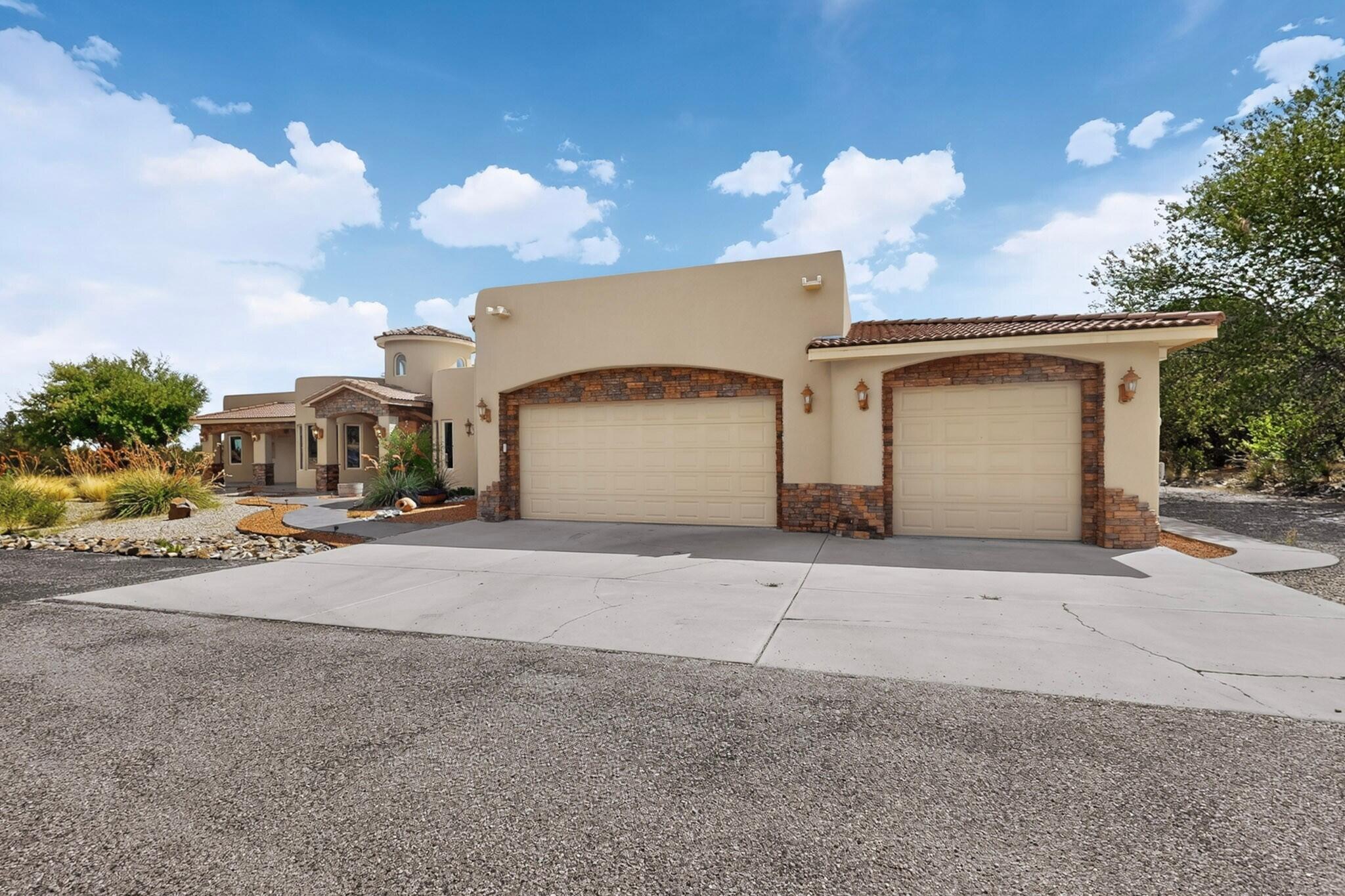 24 Naomi Drive