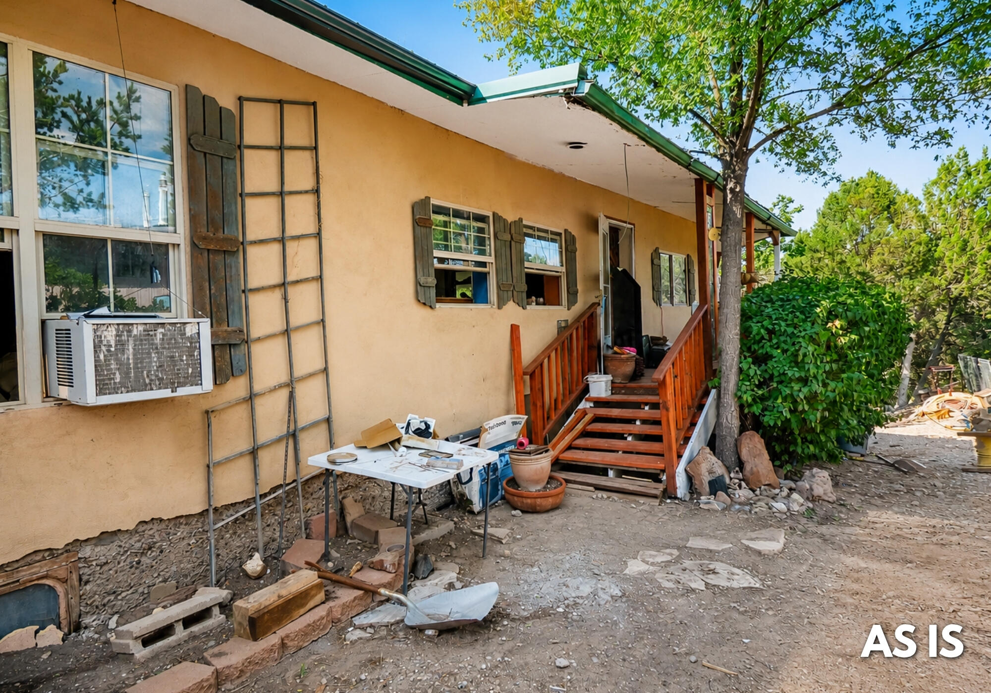 6 Sedillo Road