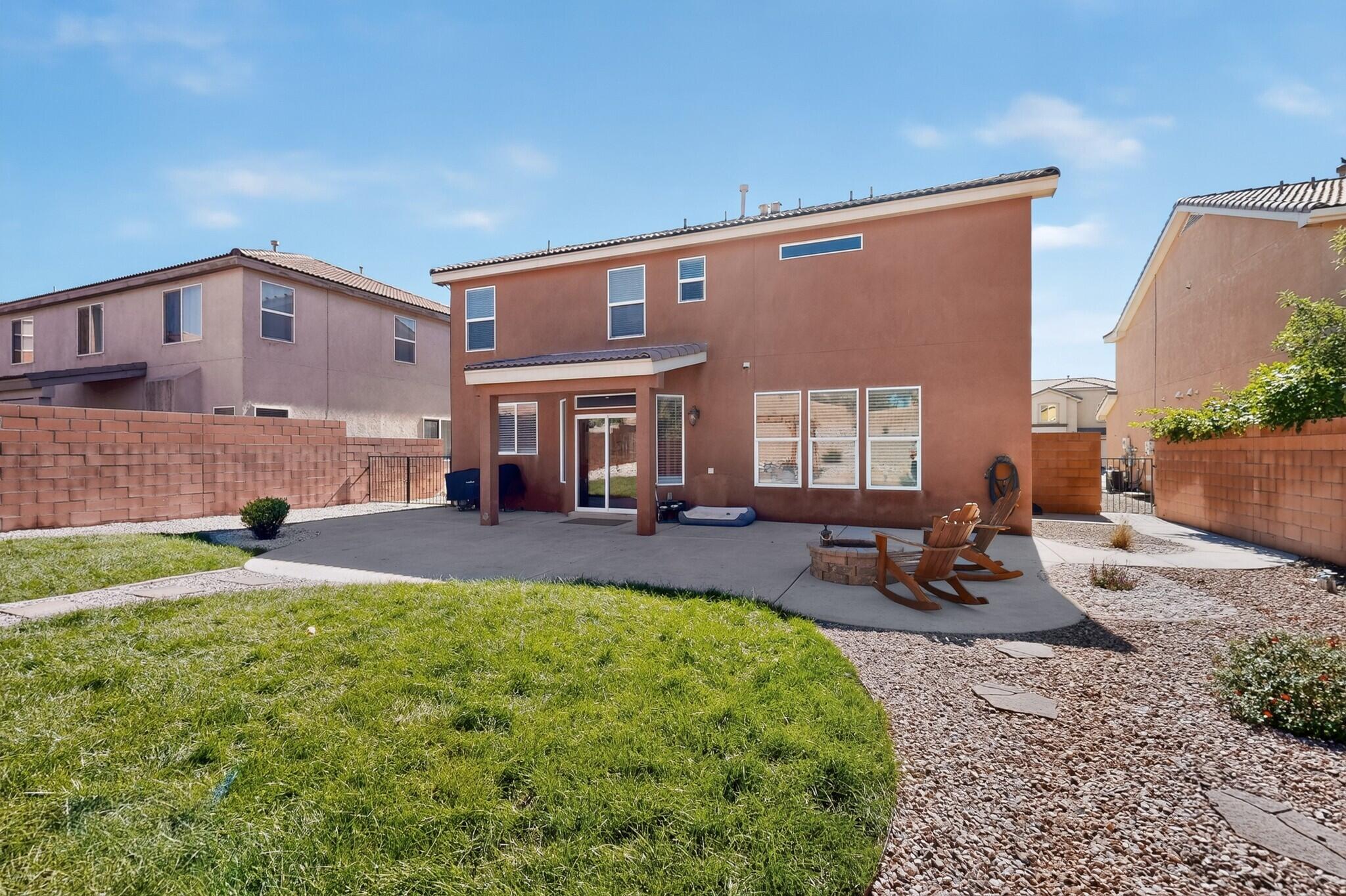 2425 Camino Seville SE