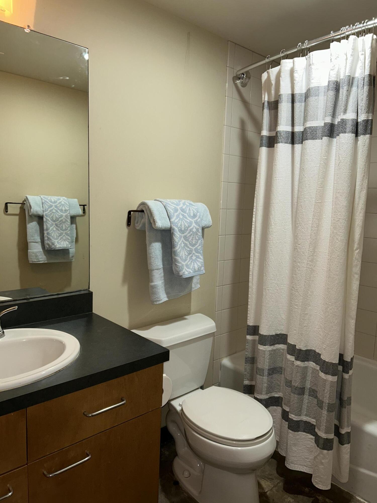 300 Tijeras Avenue NE APT 202
