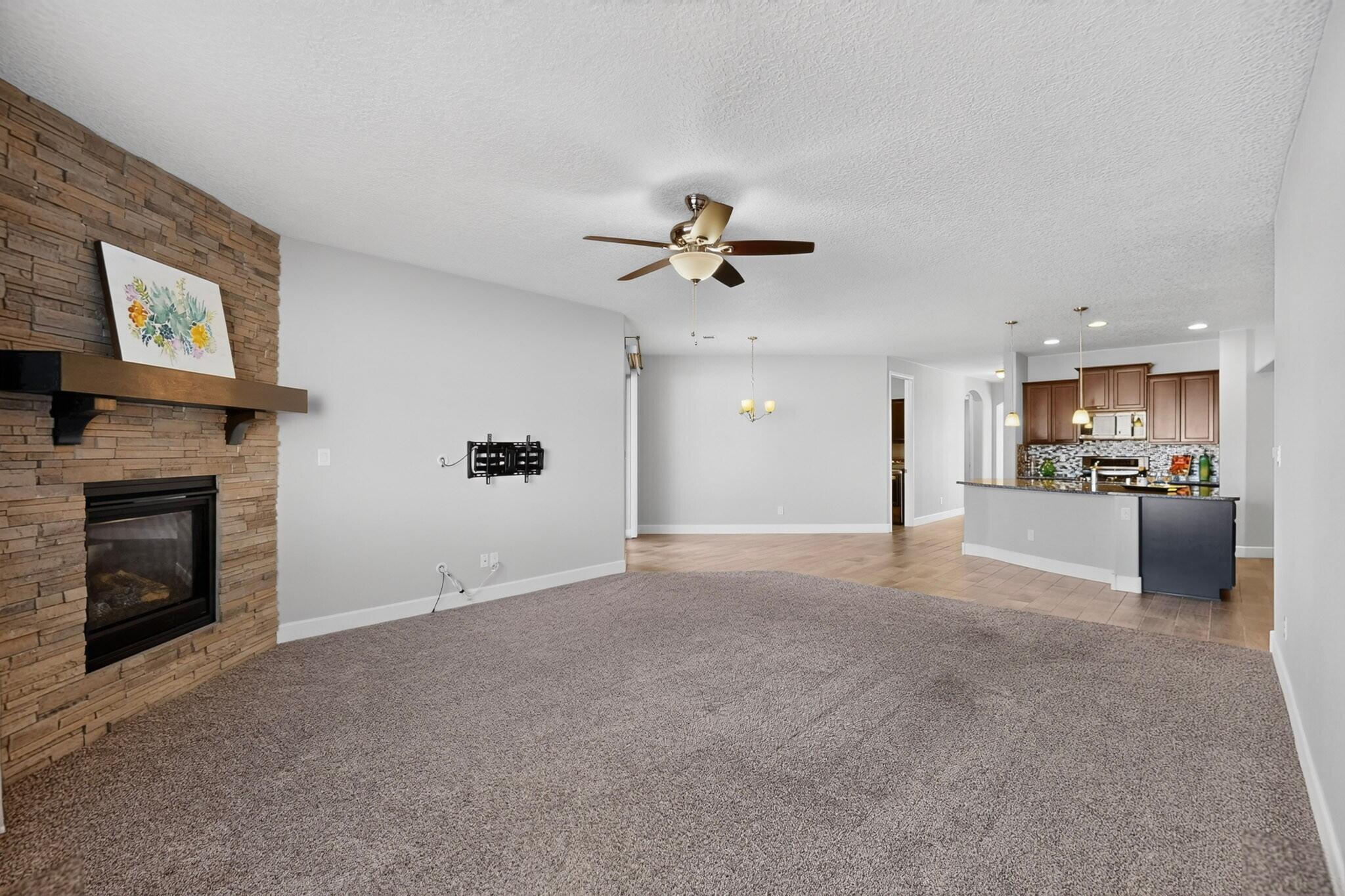 5925 Vista Manzano Court NE