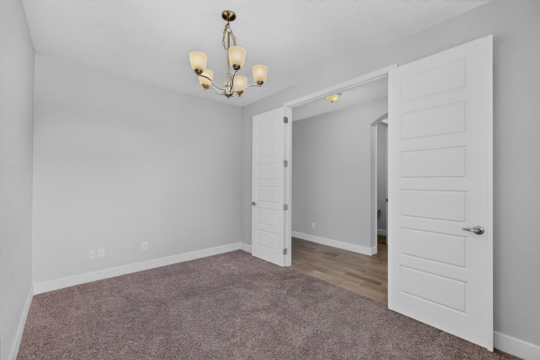 5925 Vista Manzano Court NE