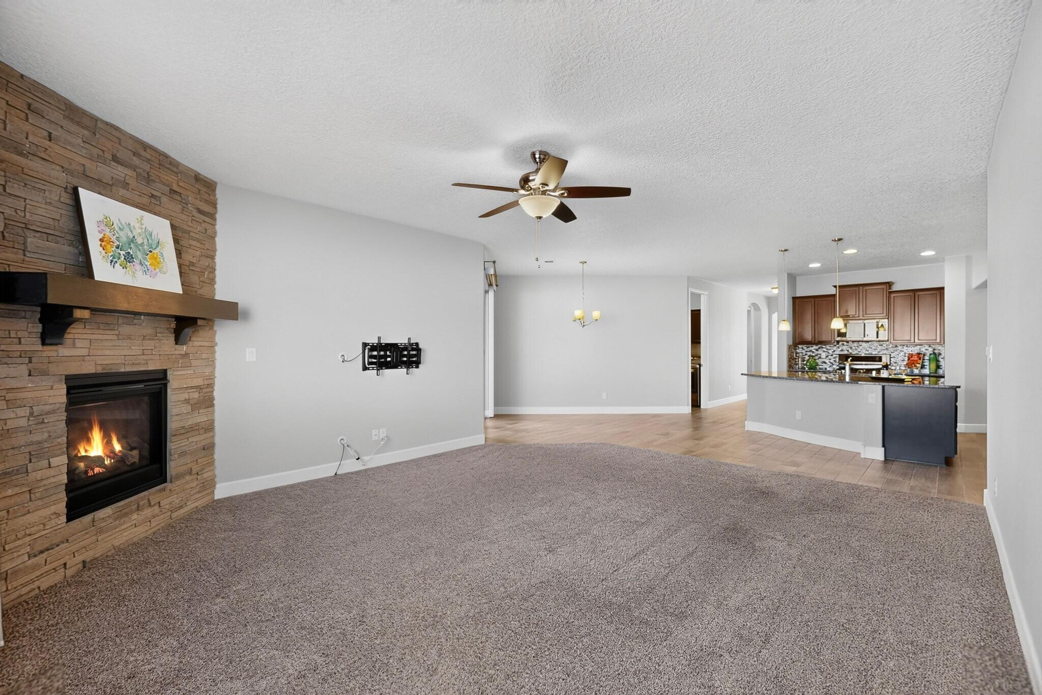 5925 Vista Manzano Court NE