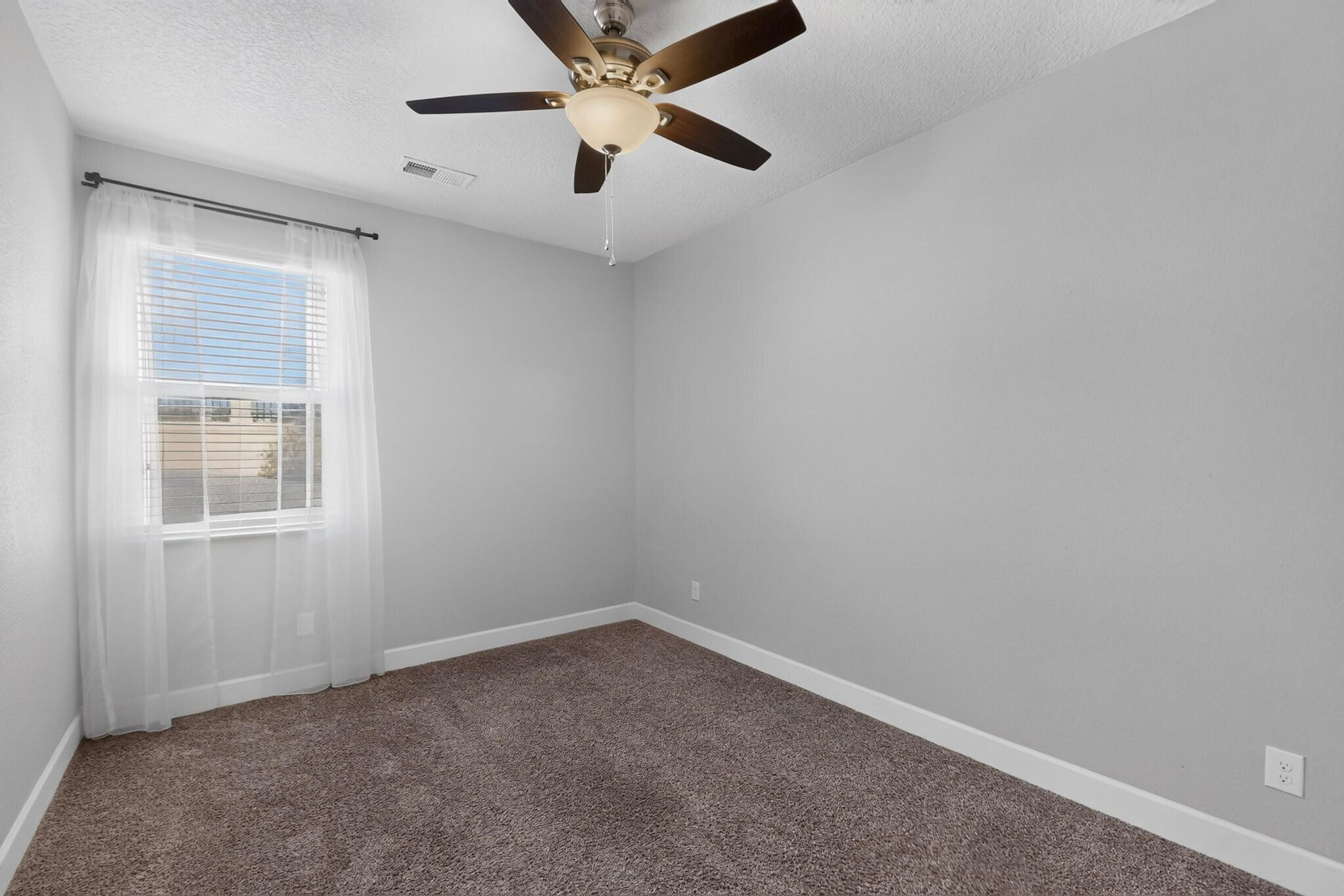 5925 Vista Manzano Court NE