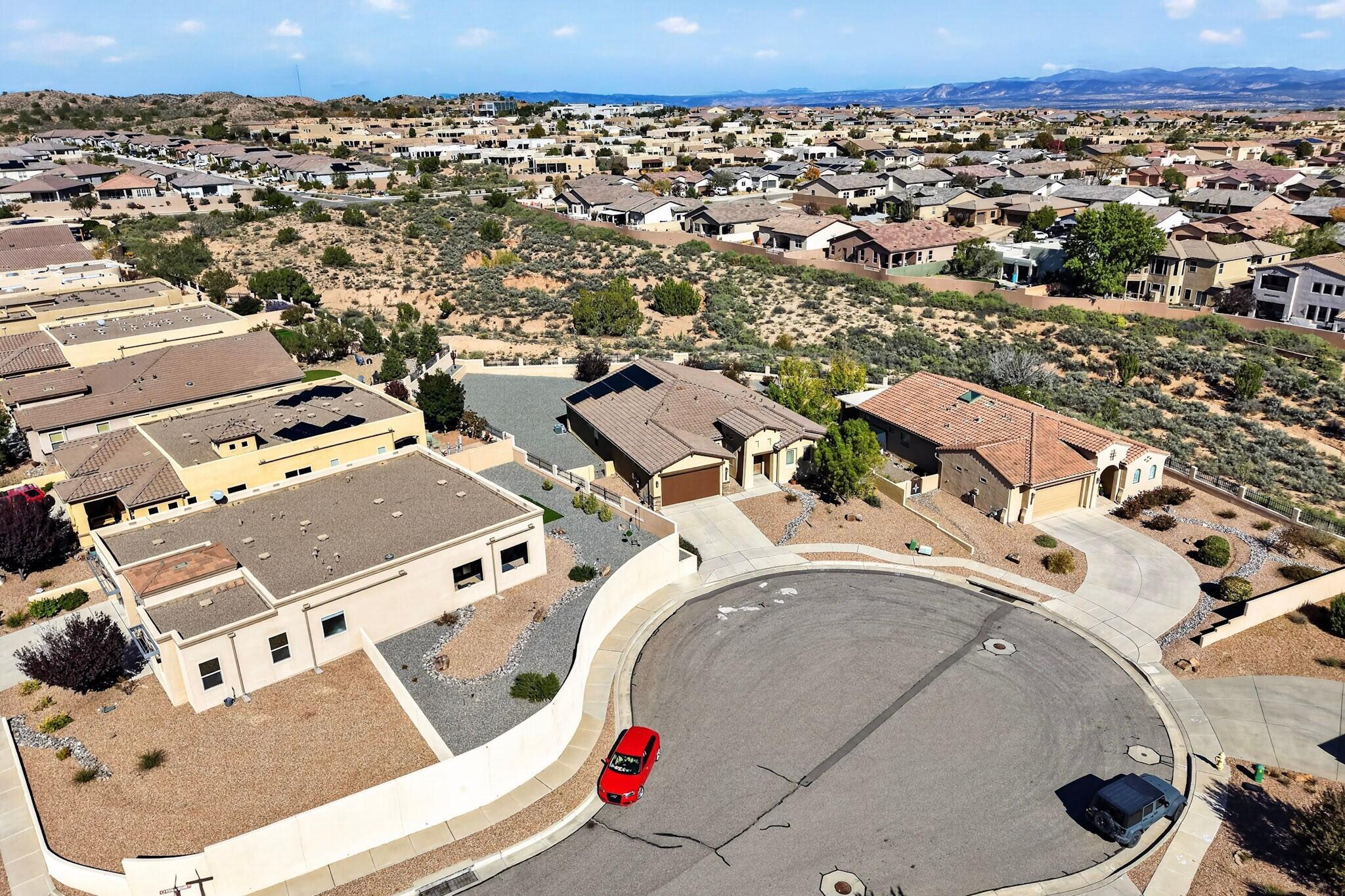 5925 Vista Manzano Court NE