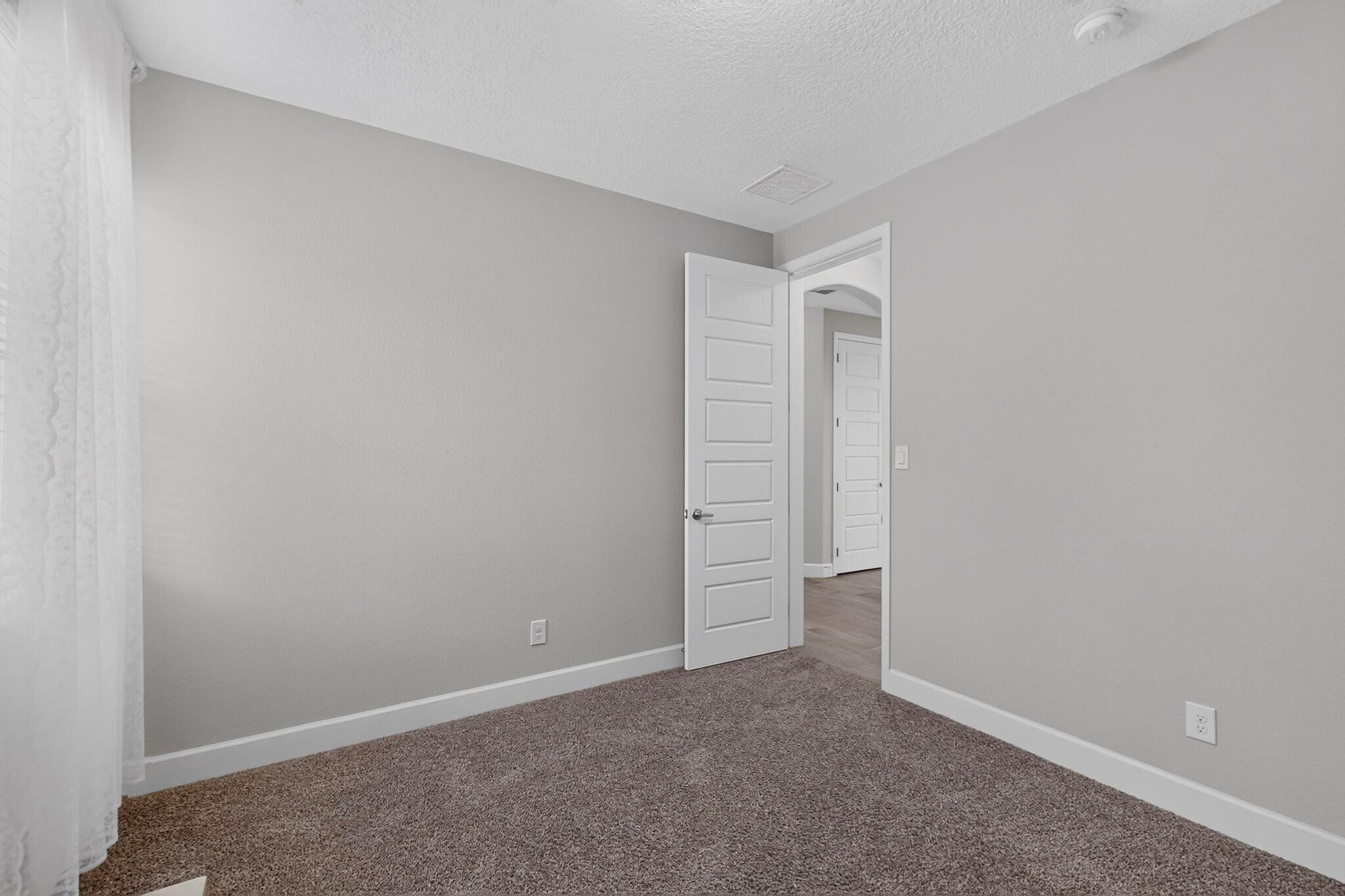 5925 Vista Manzano Court NE