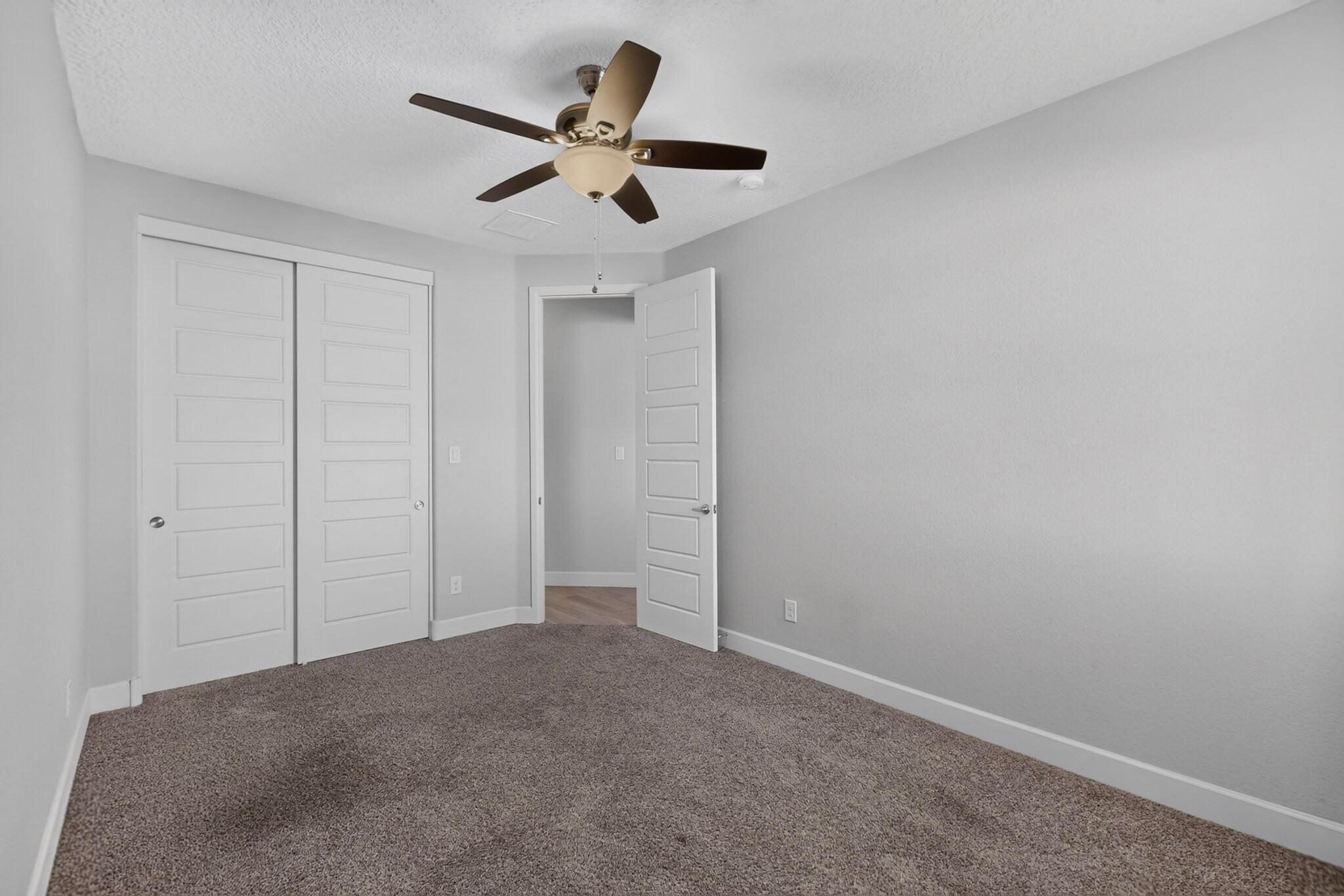 5925 Vista Manzano Court NE