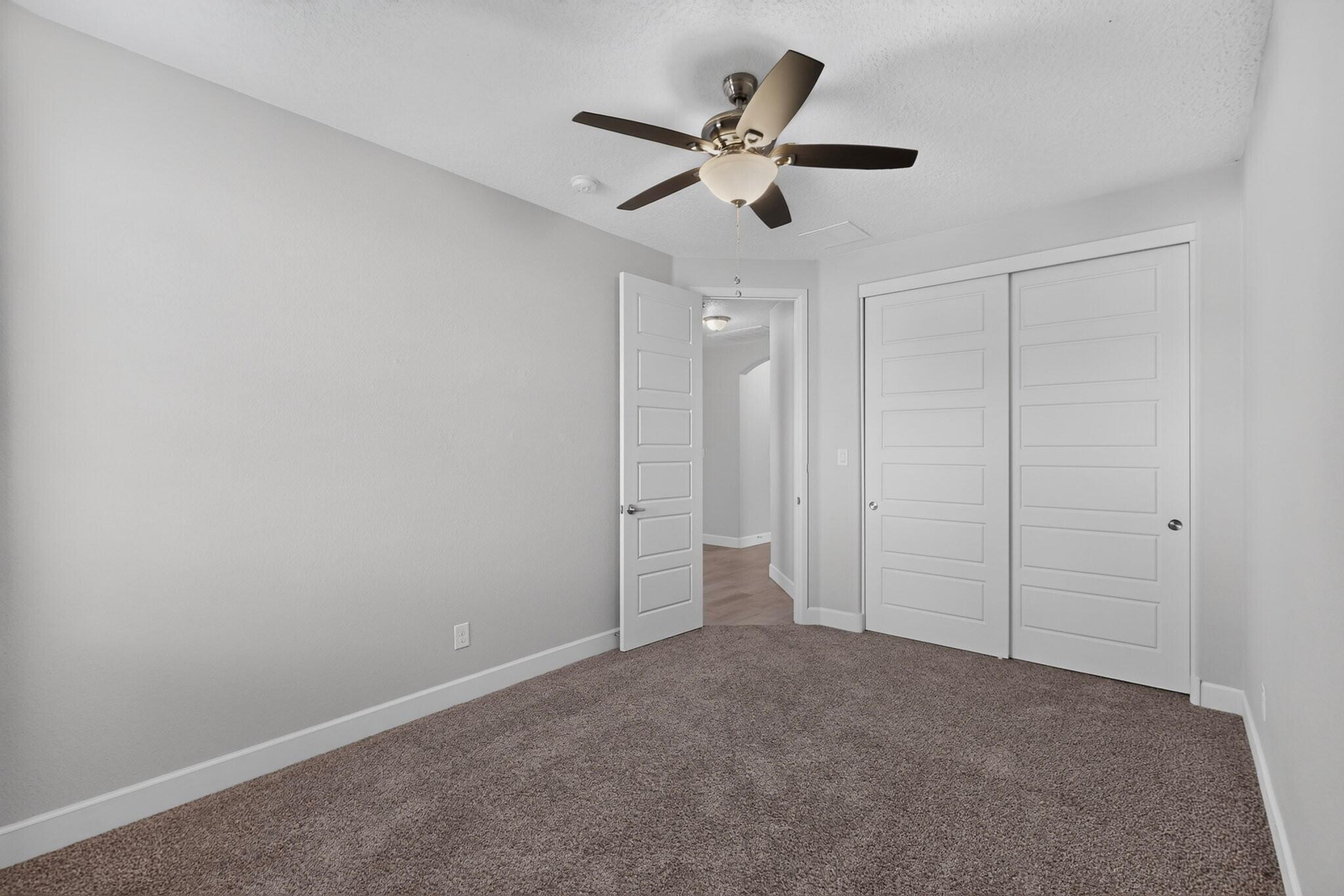 5925 Vista Manzano Court NE