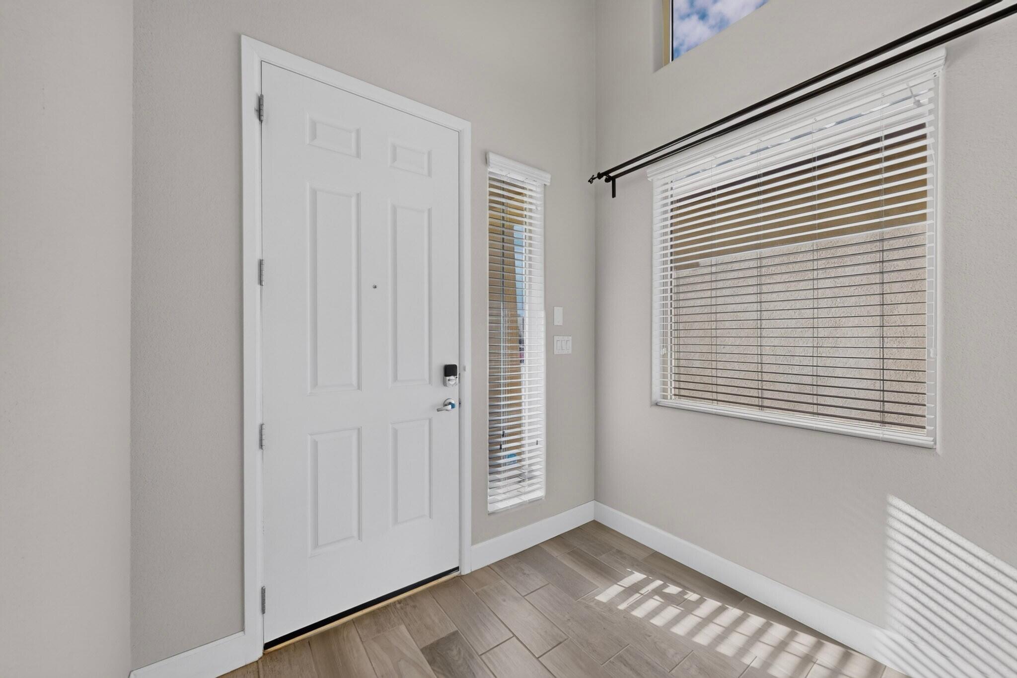 5925 Vista Manzano Court NE