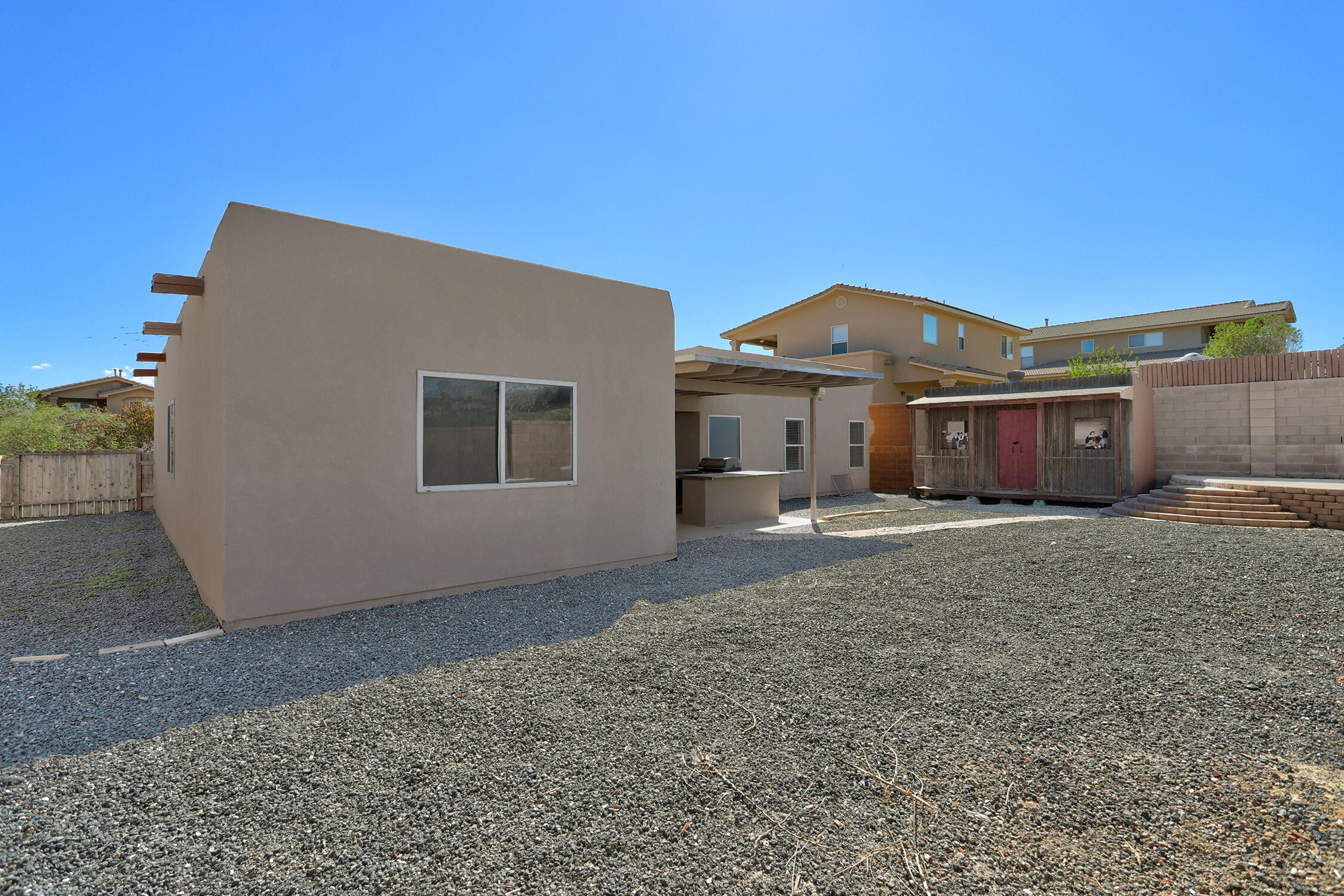 937 Loma Pinon Loop NE