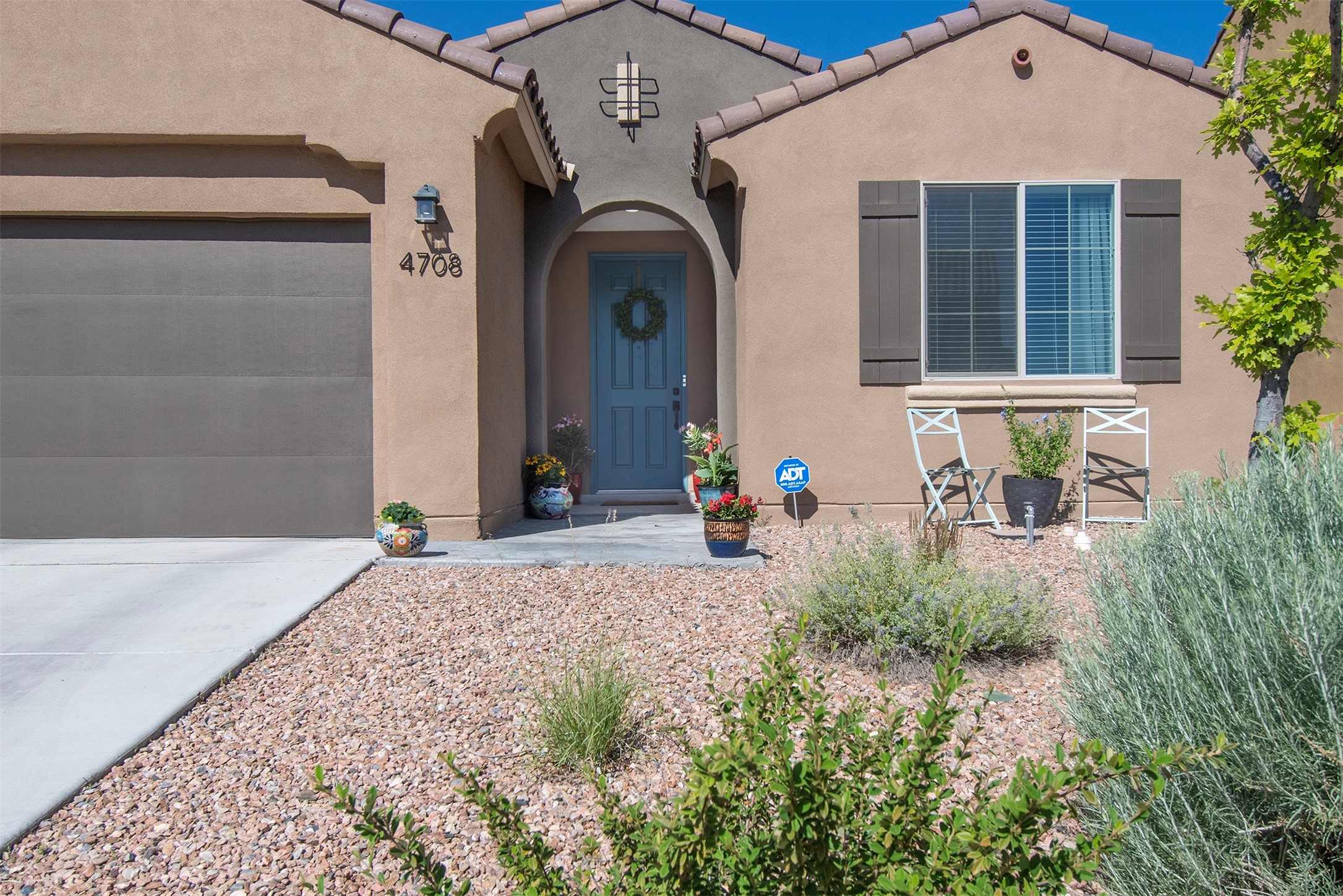 4708 Bienvenido A Casa