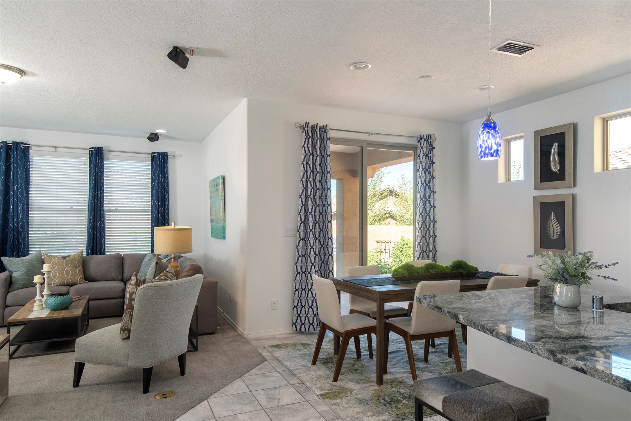 4708 Bienvenido A Casa