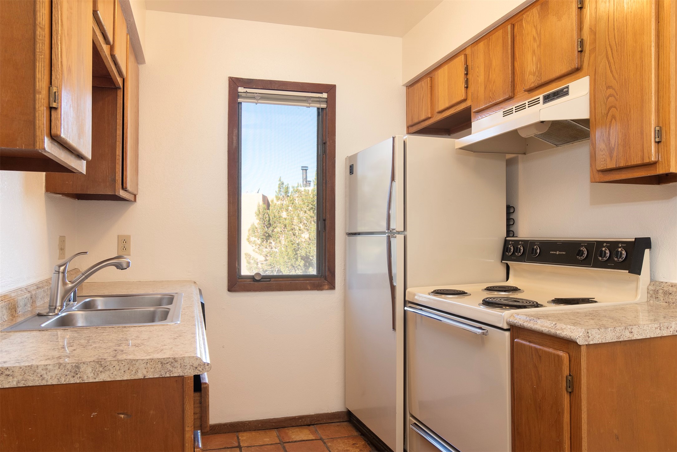 2600 W Zia Road L-2
