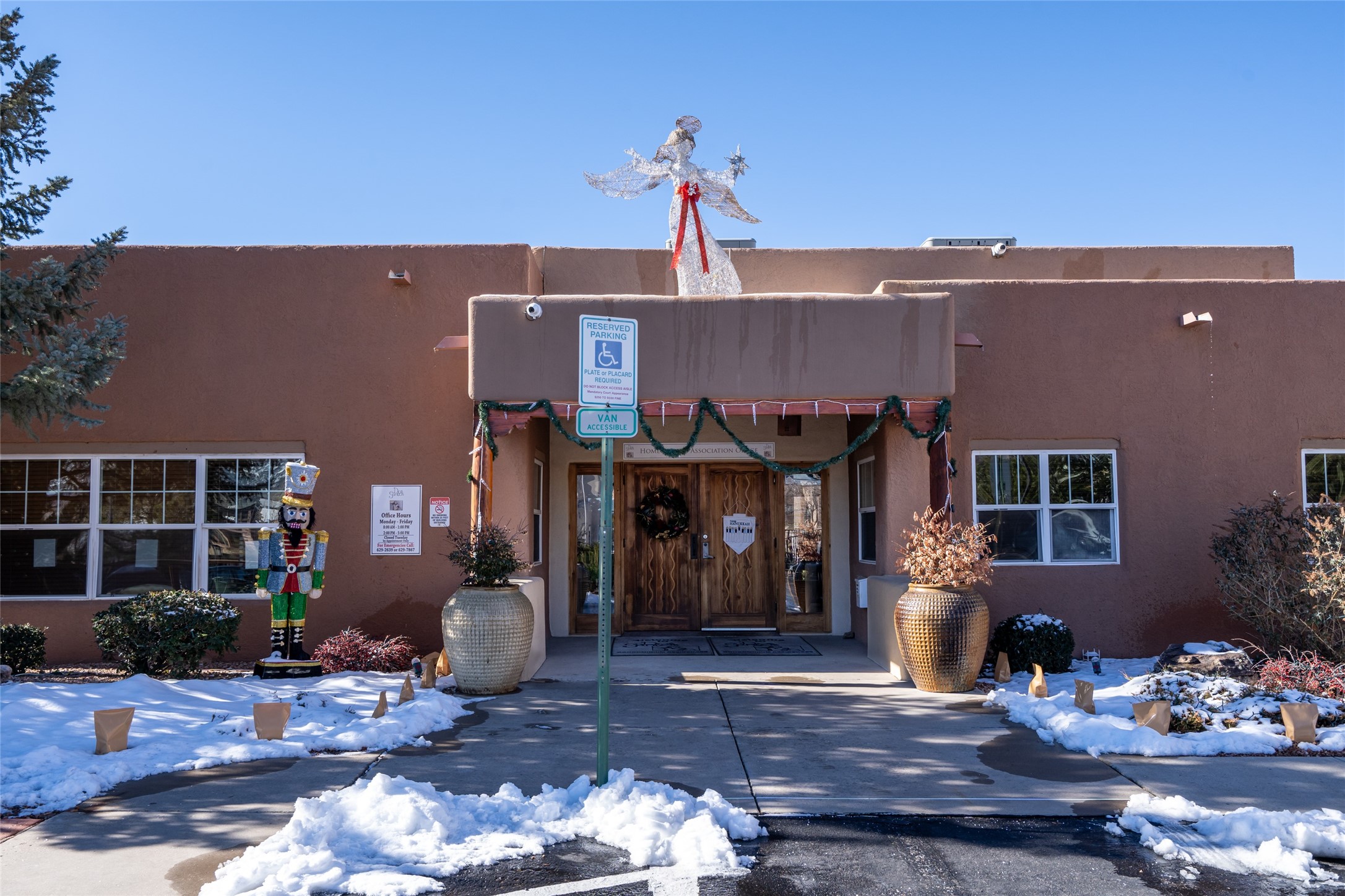 2210 Miguel Chavez Rd 1114