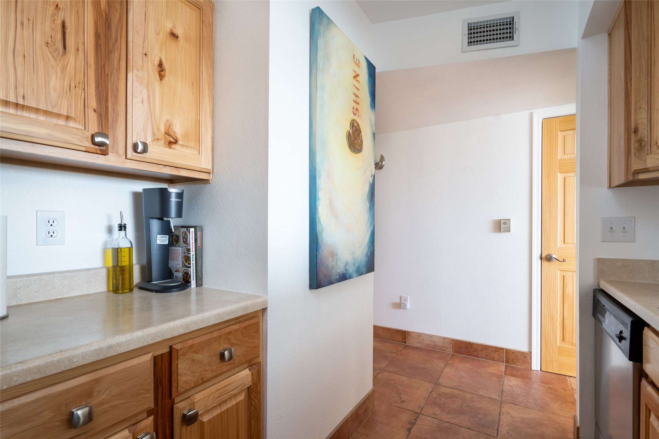 2210 Miguel Chavez Rd 1114