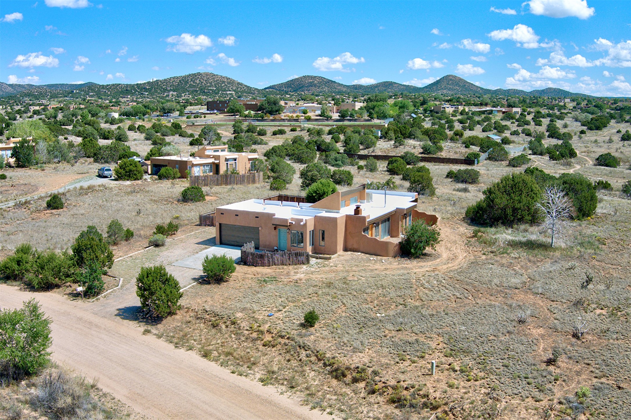11 Valencia Loop