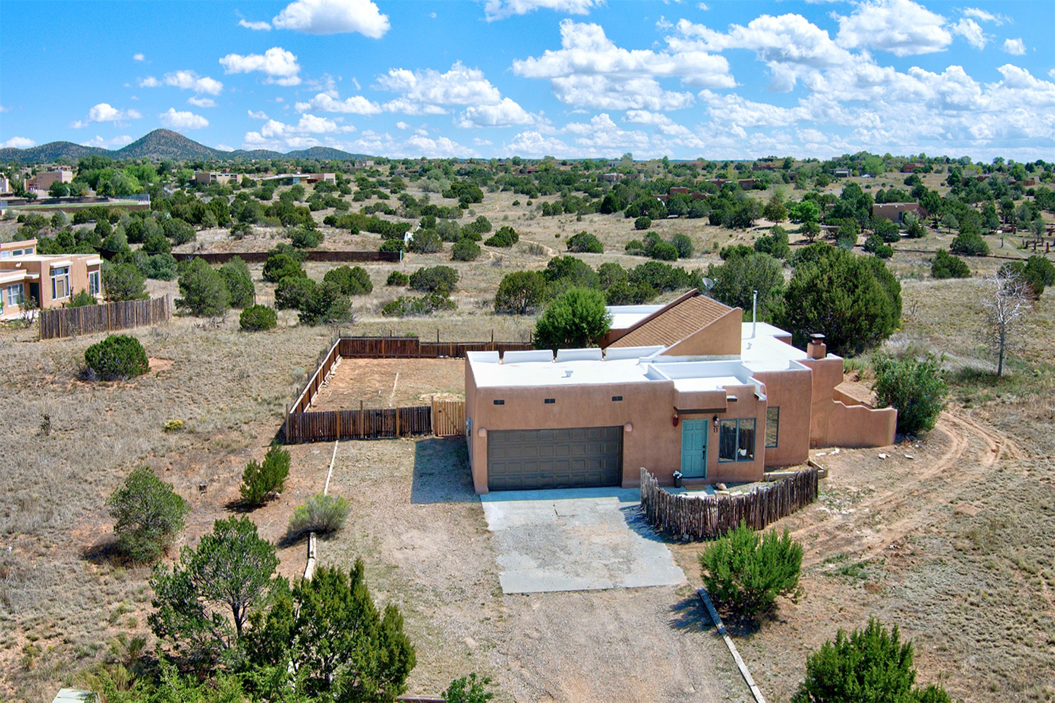 11 Valencia Loop