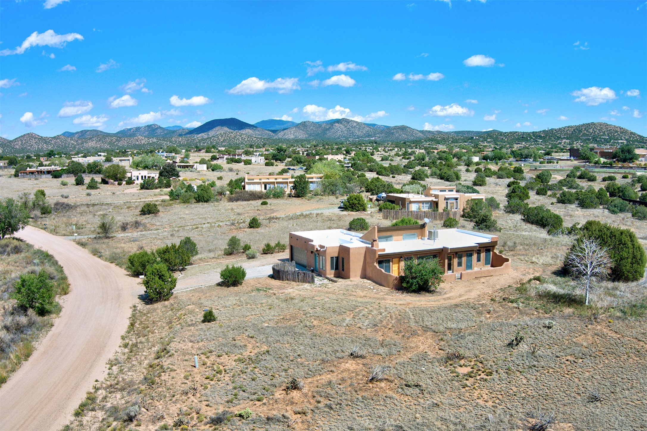 11 Valencia Loop
