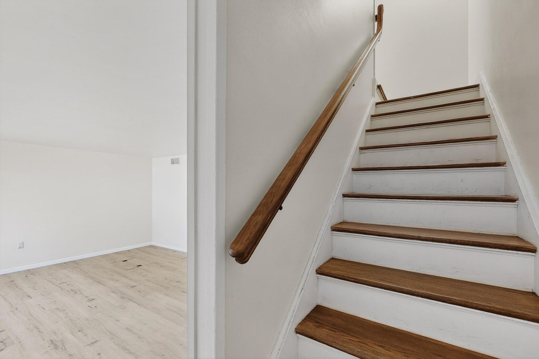 4039 Sycamore Streets b