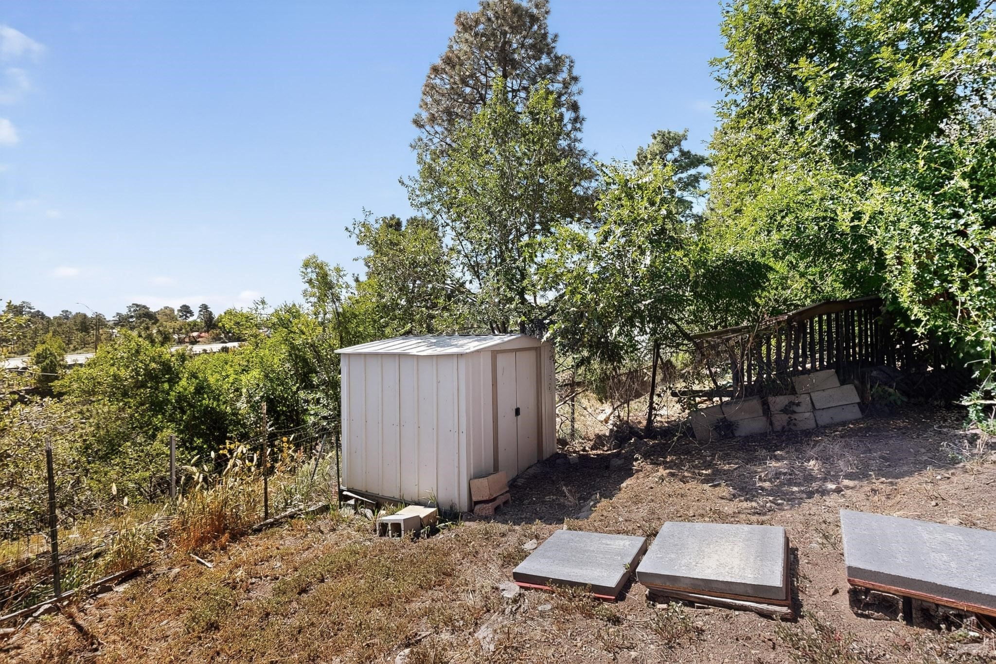 4039 Sycamore Streets b