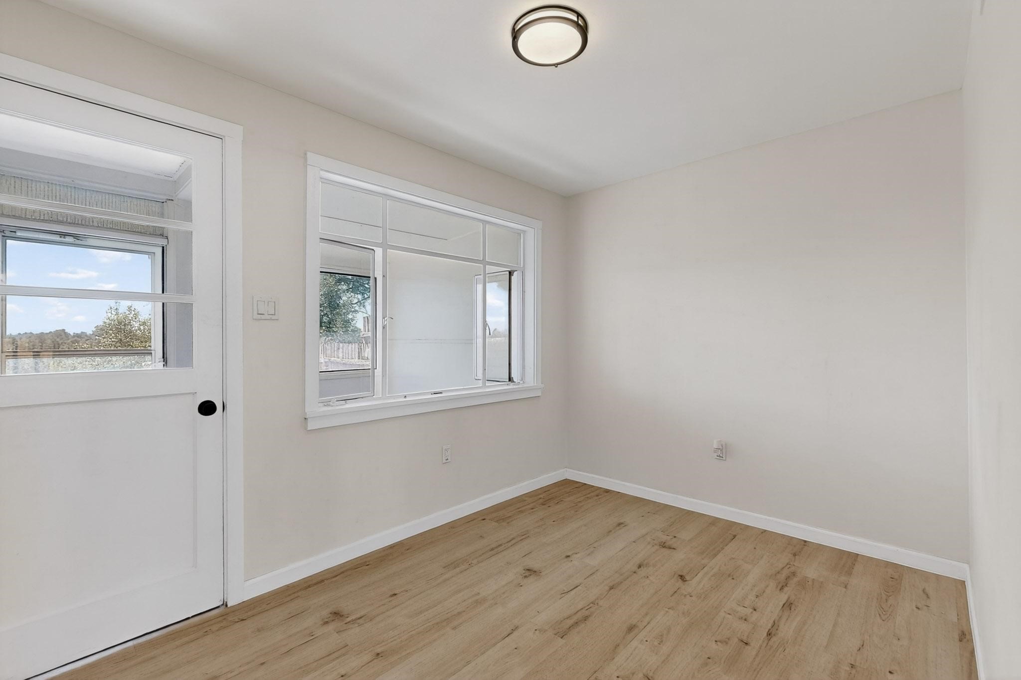 4039 Sycamore Streets b