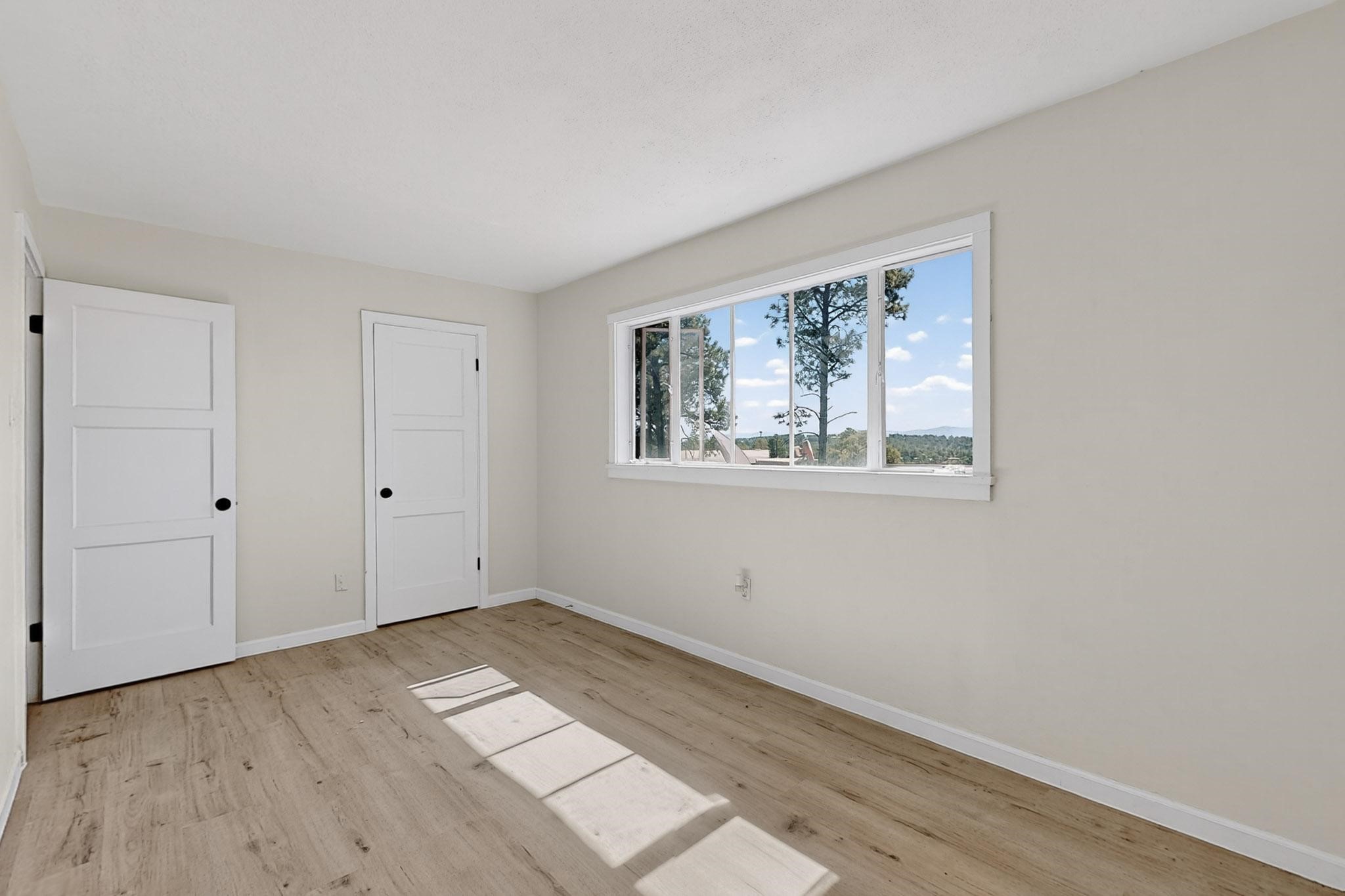 4039 Sycamore Streets b