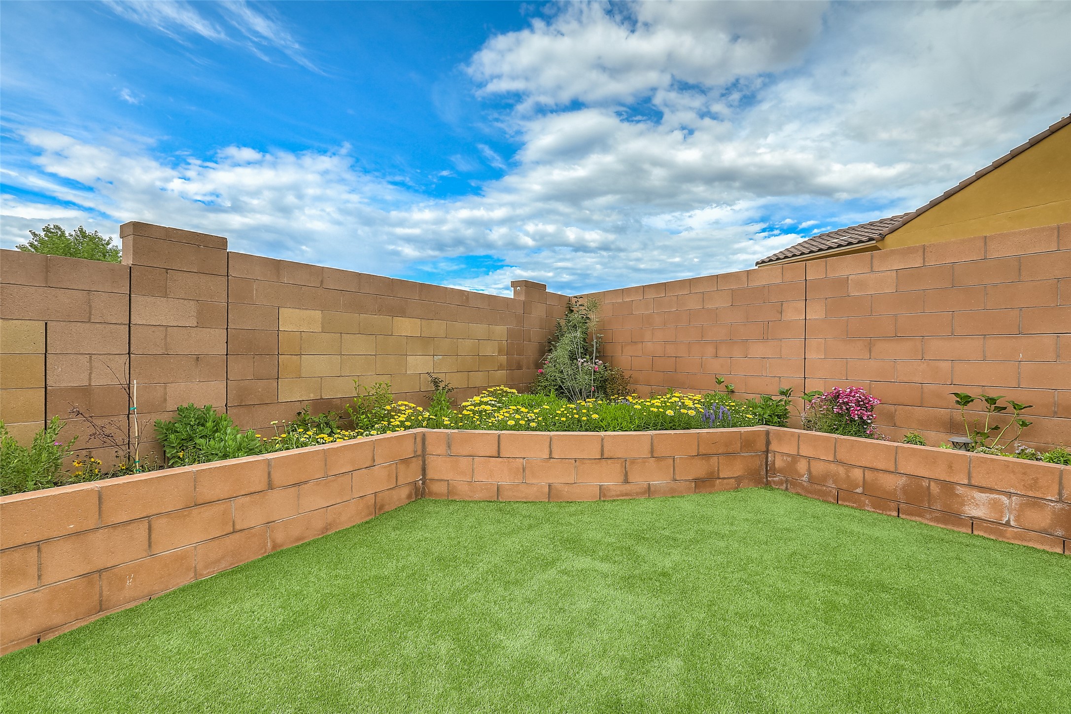 4138 Arboles Bonitos