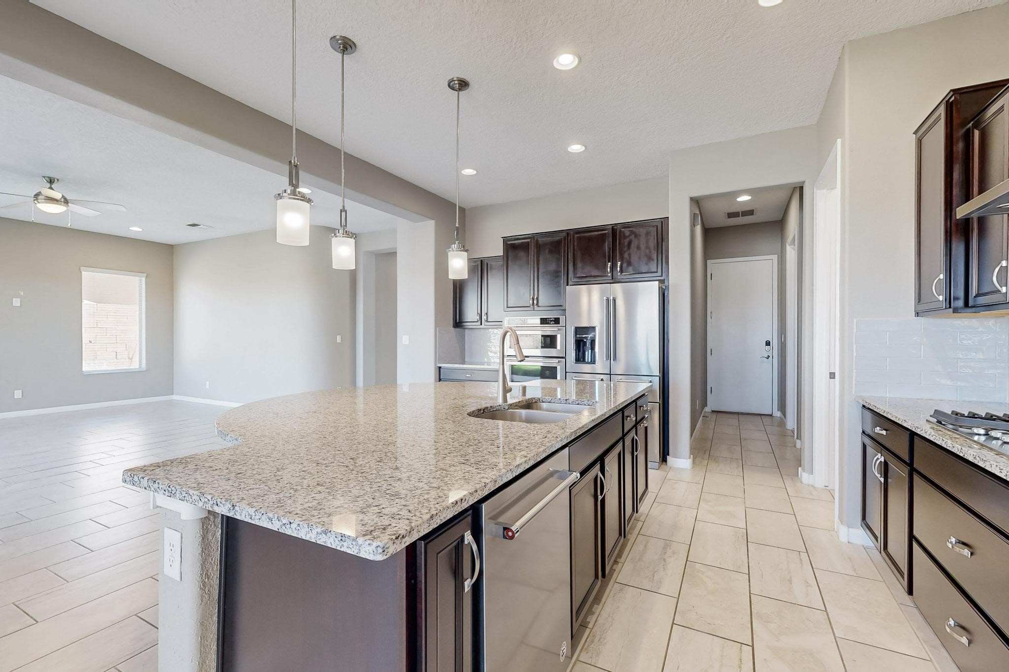 4138 Arboles Bonitos