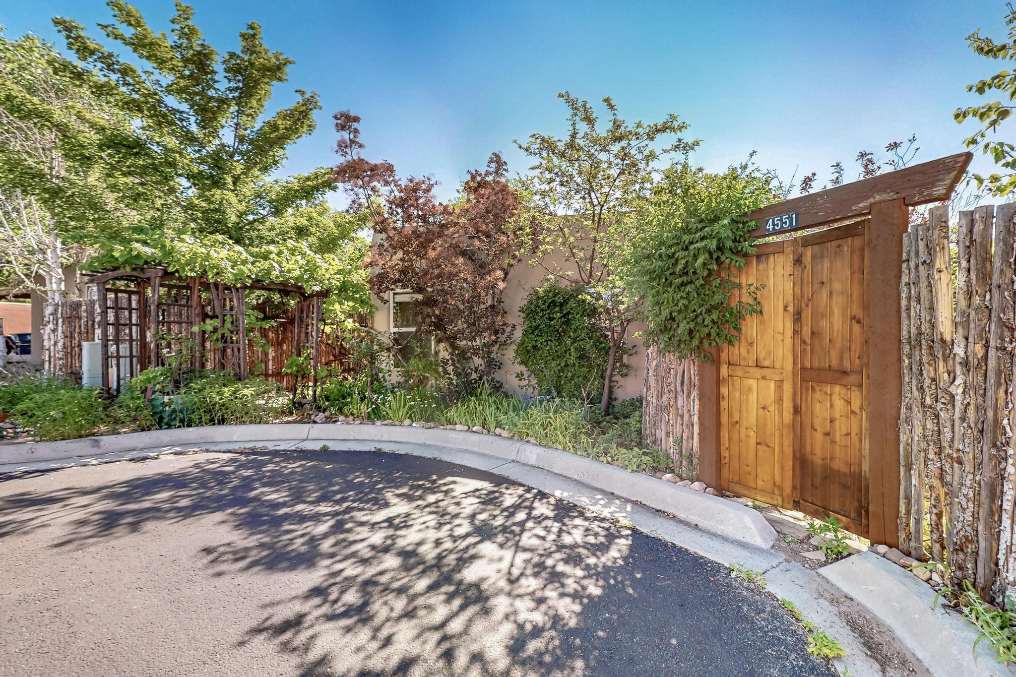 4551 Camino Placitas