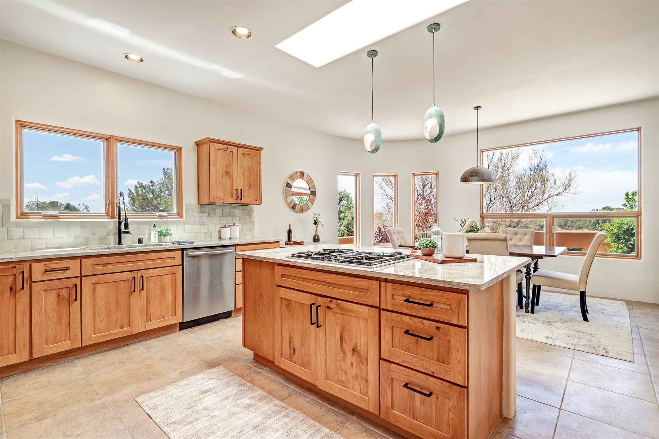 6 Chapala Road