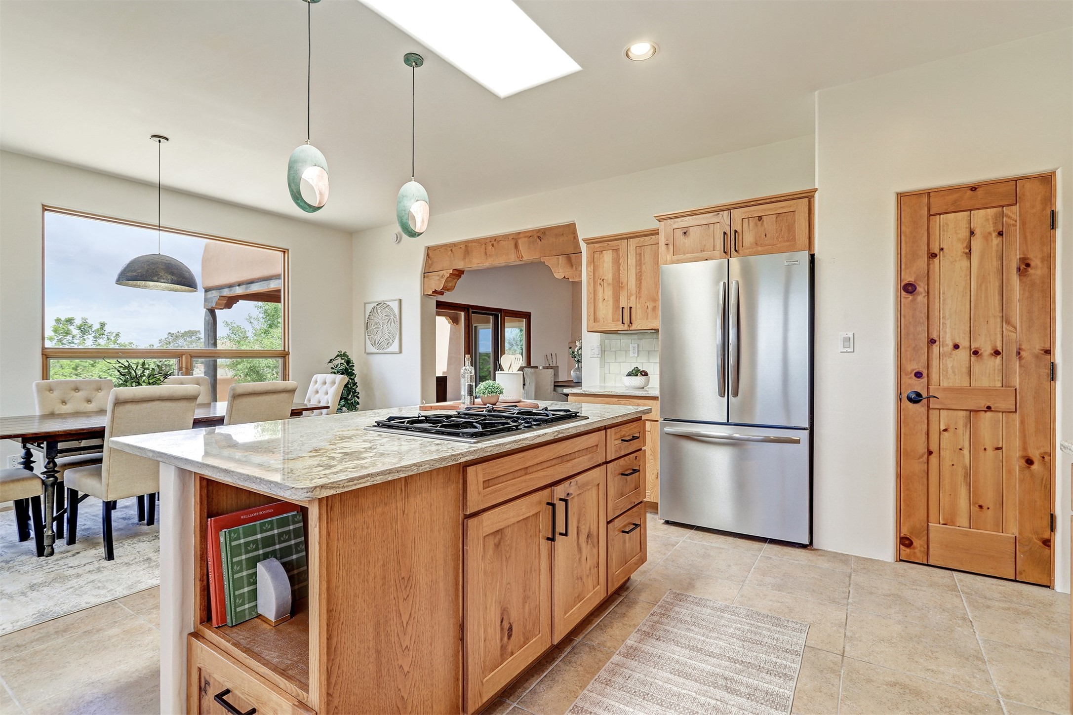 6 Chapala Road