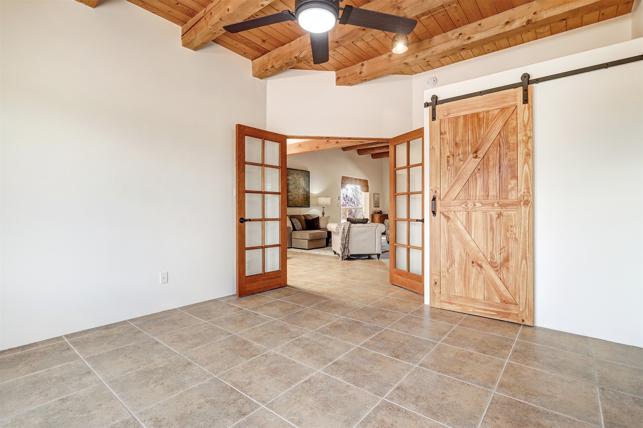 6 Chapala Road