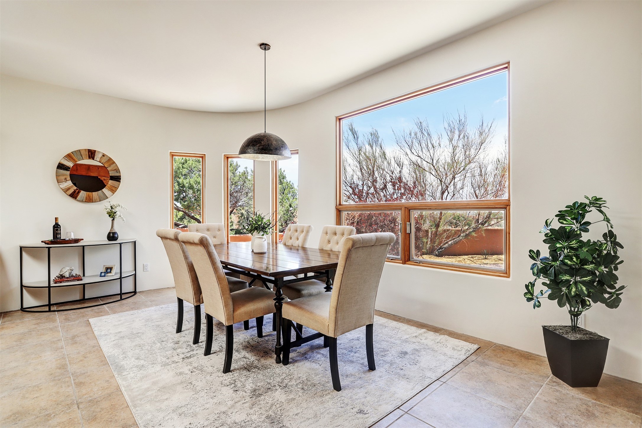 6 Chapala Road
