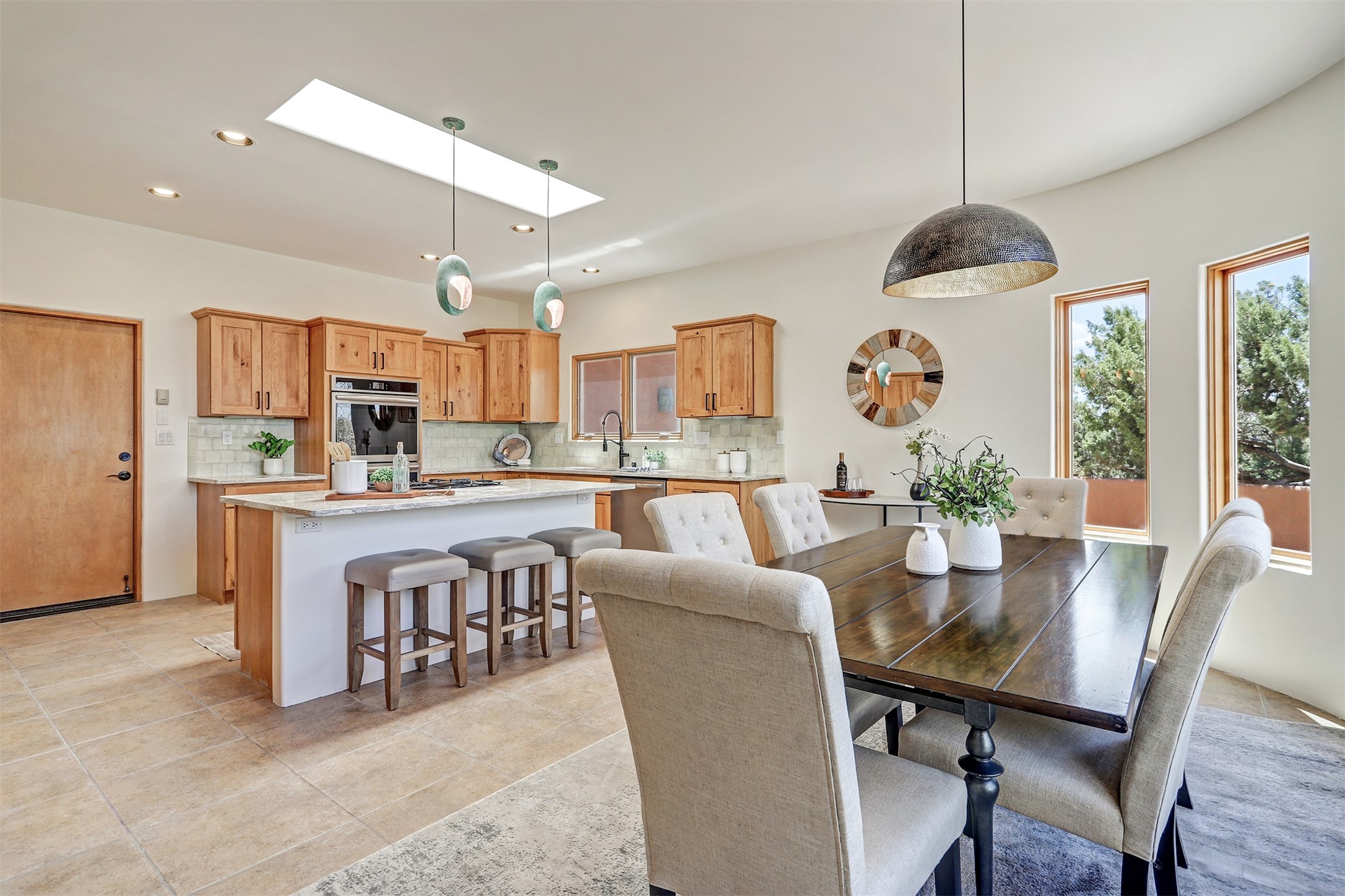 6 Chapala Road