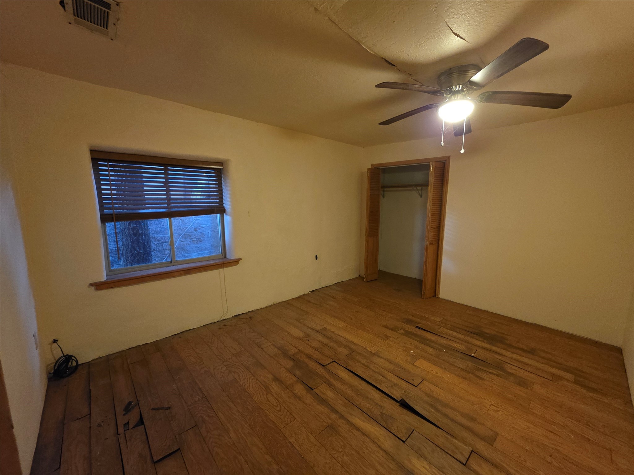 1506 Cochiti Street