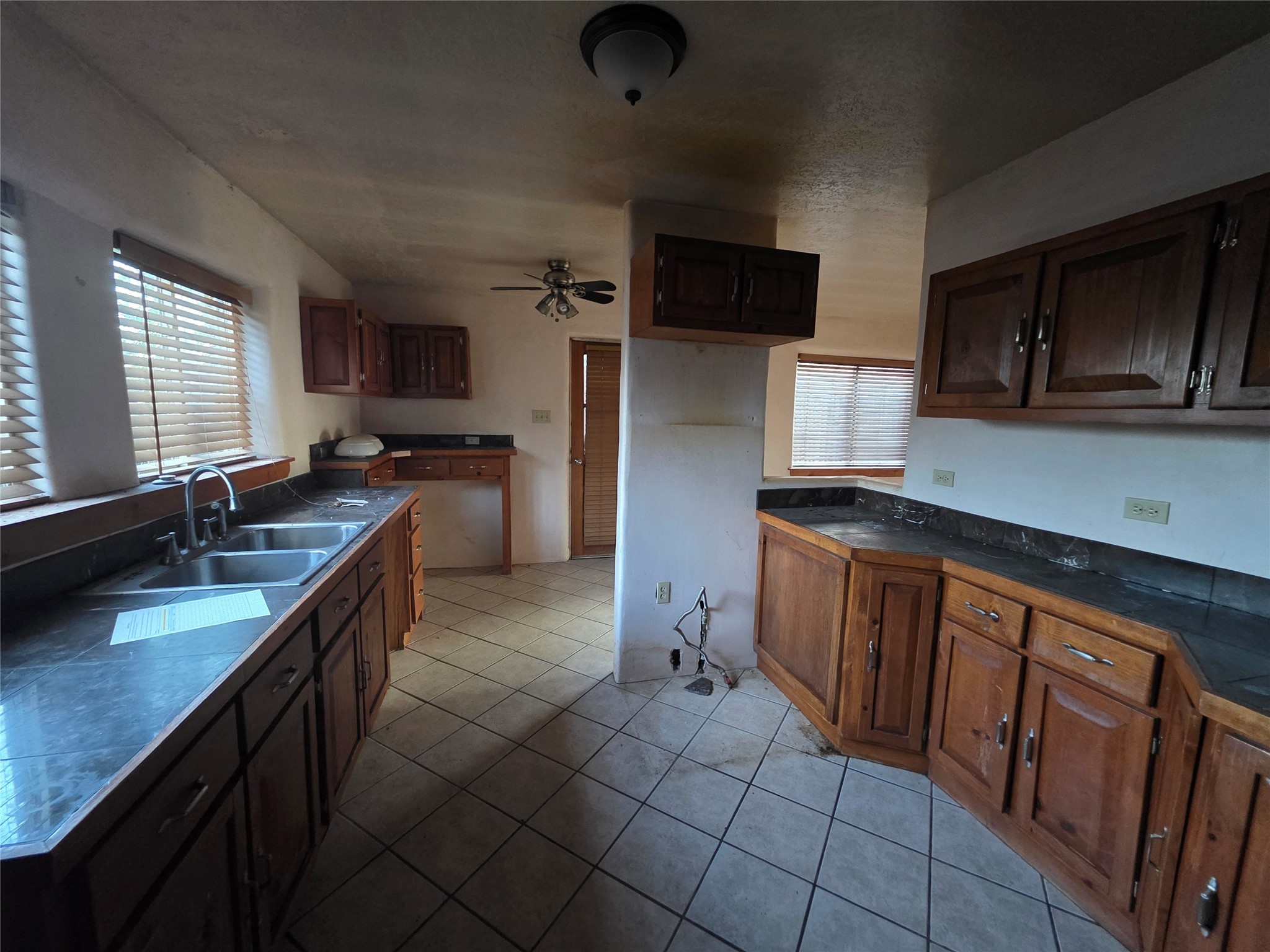 1506 Cochiti Street