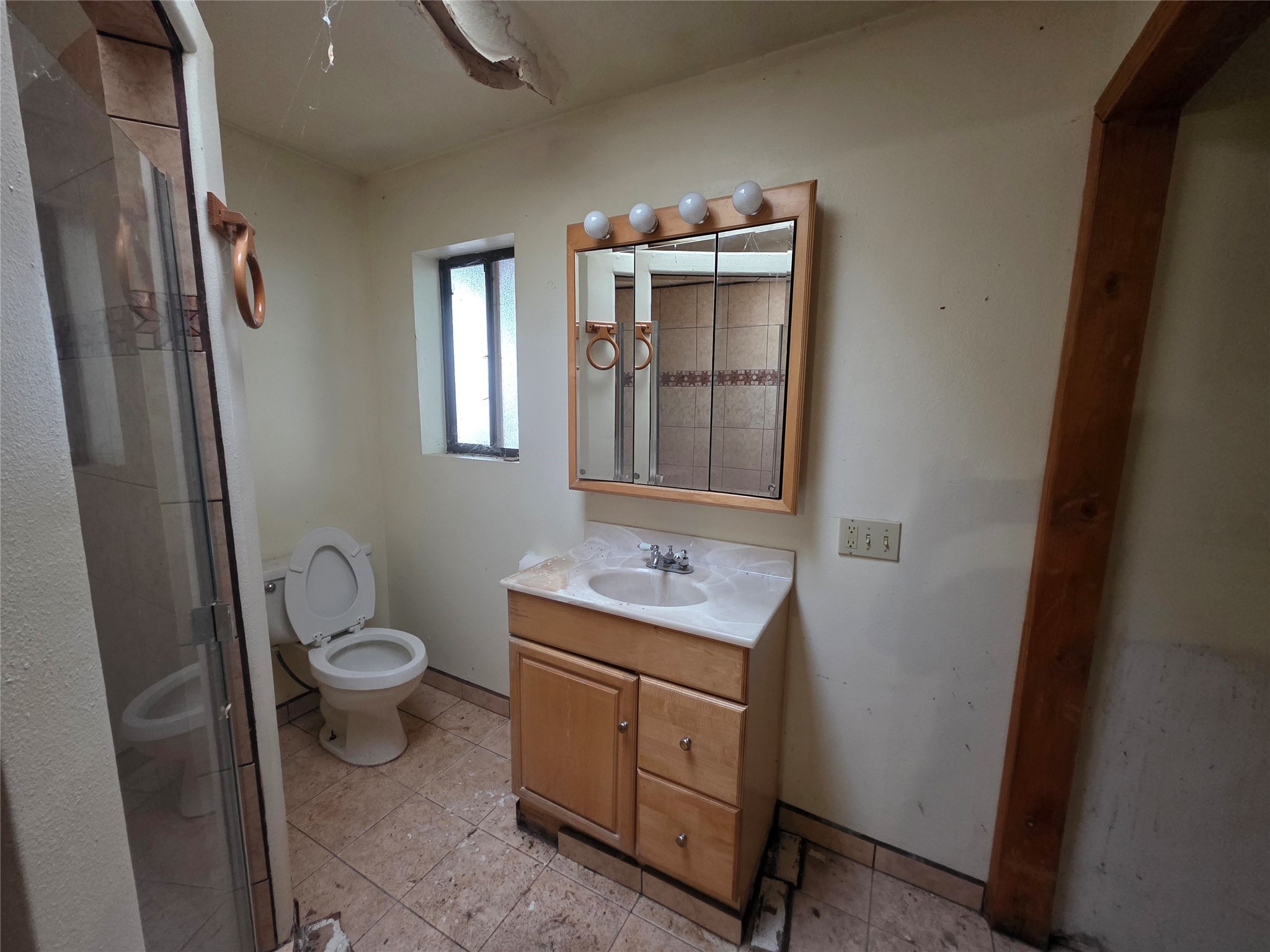 1506 Cochiti Street
