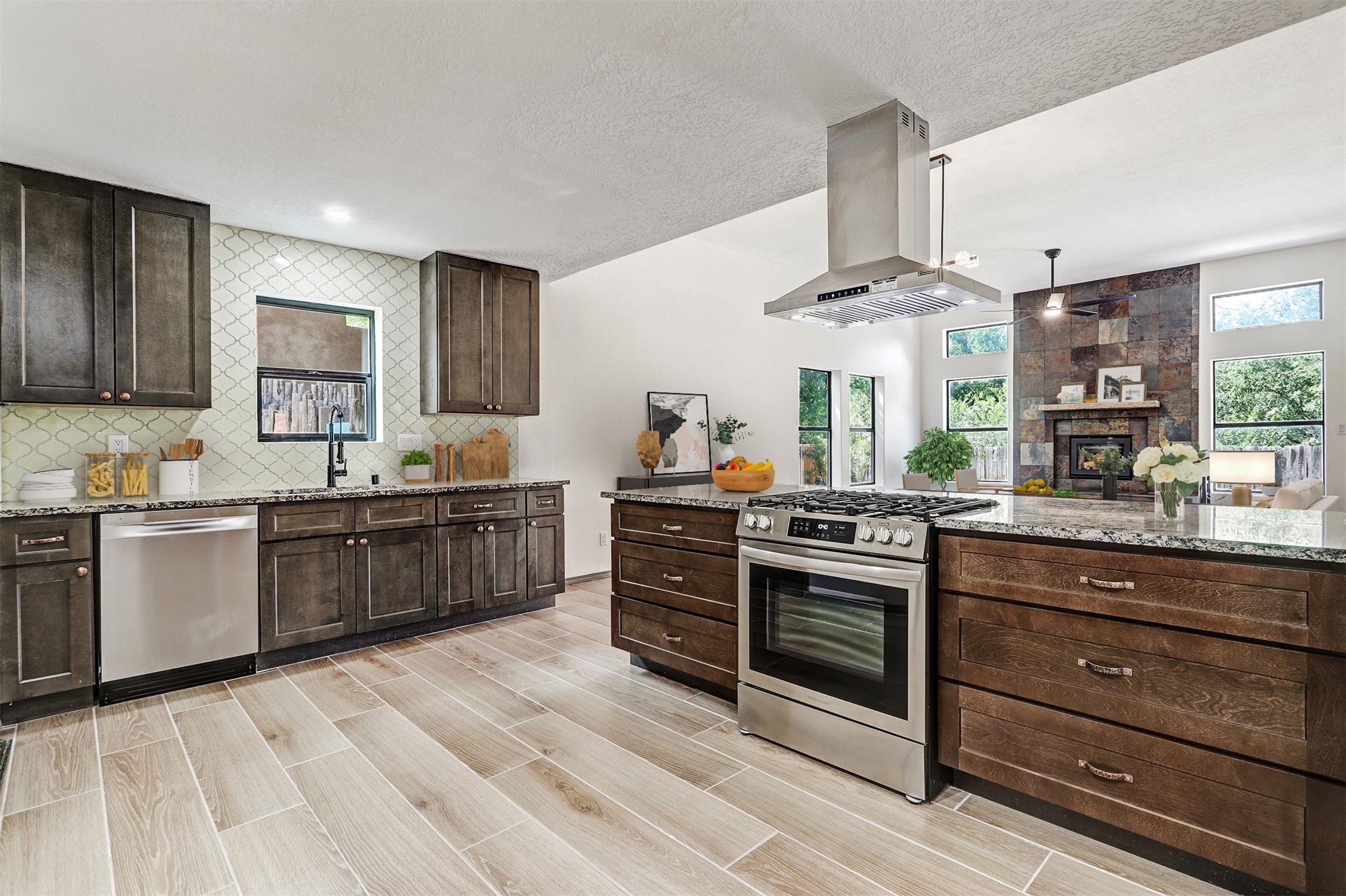 2550 Camino San Patricio