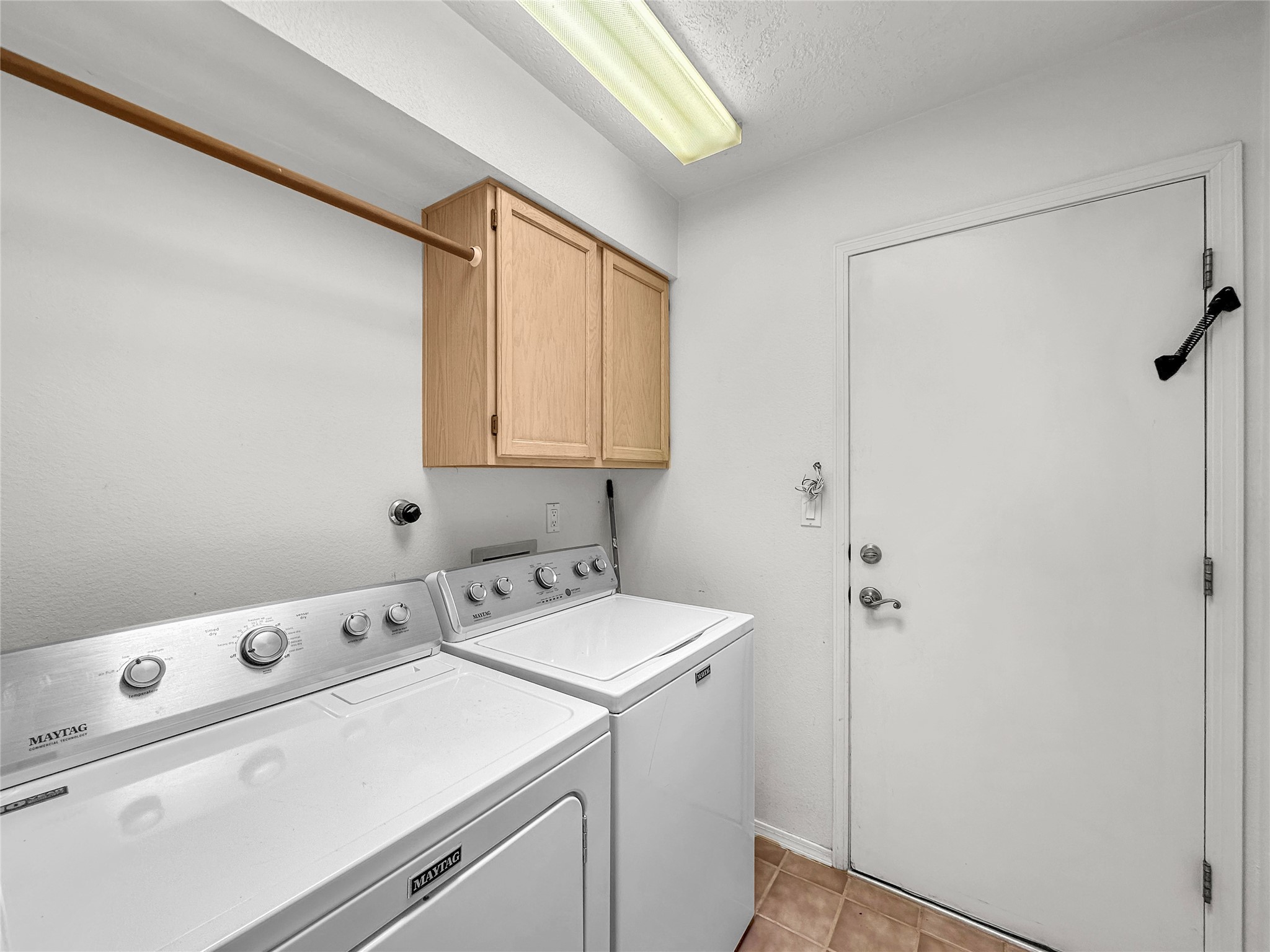 4228 Roadrunner Lane