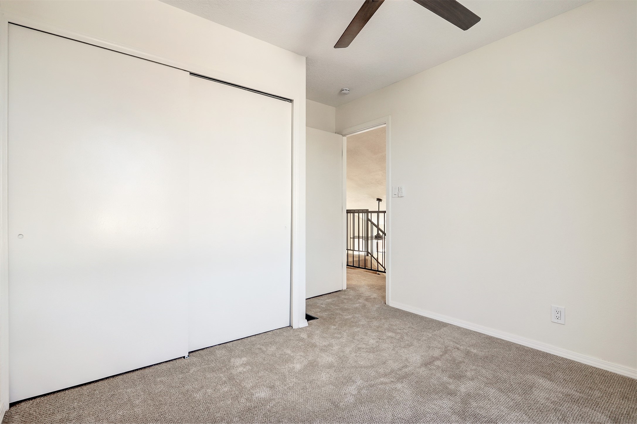 2921 Viaje Pavo Real