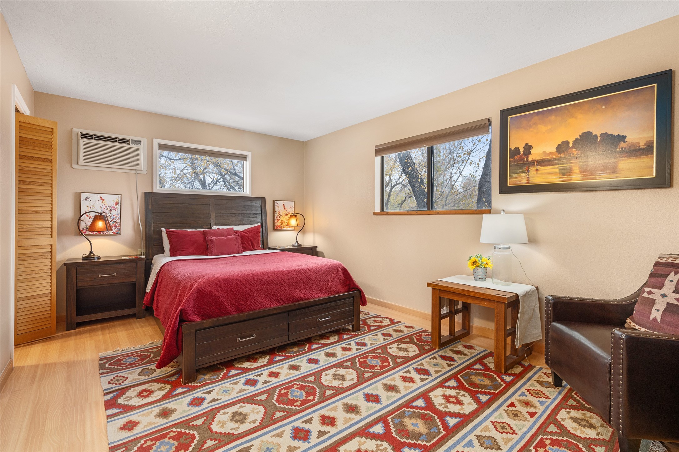 223 E Santa Fe C