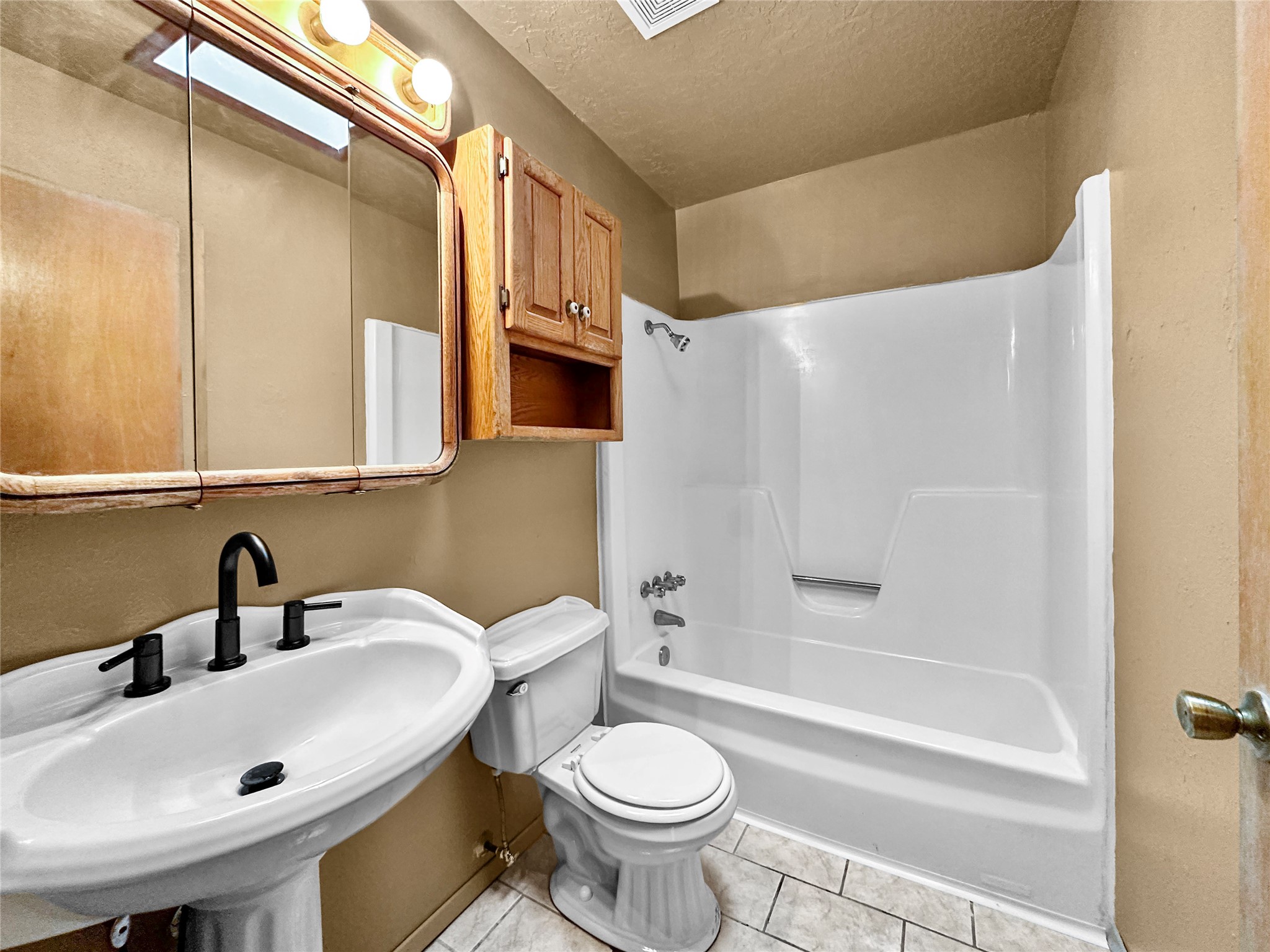 2709 Paseo de Tularosa