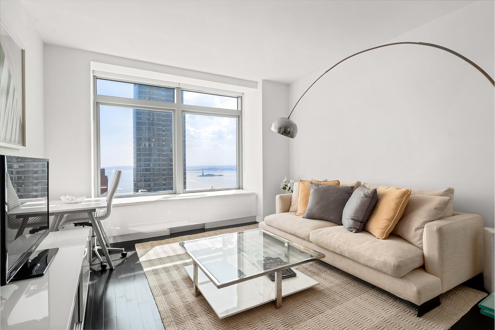 123 WASHINGTON Street PH53G