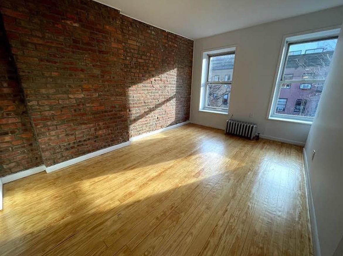 453 W 47TH Street 5F