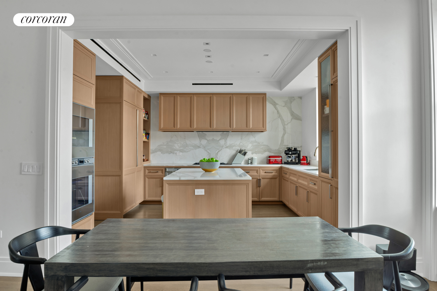 225 W 86TH Street 810